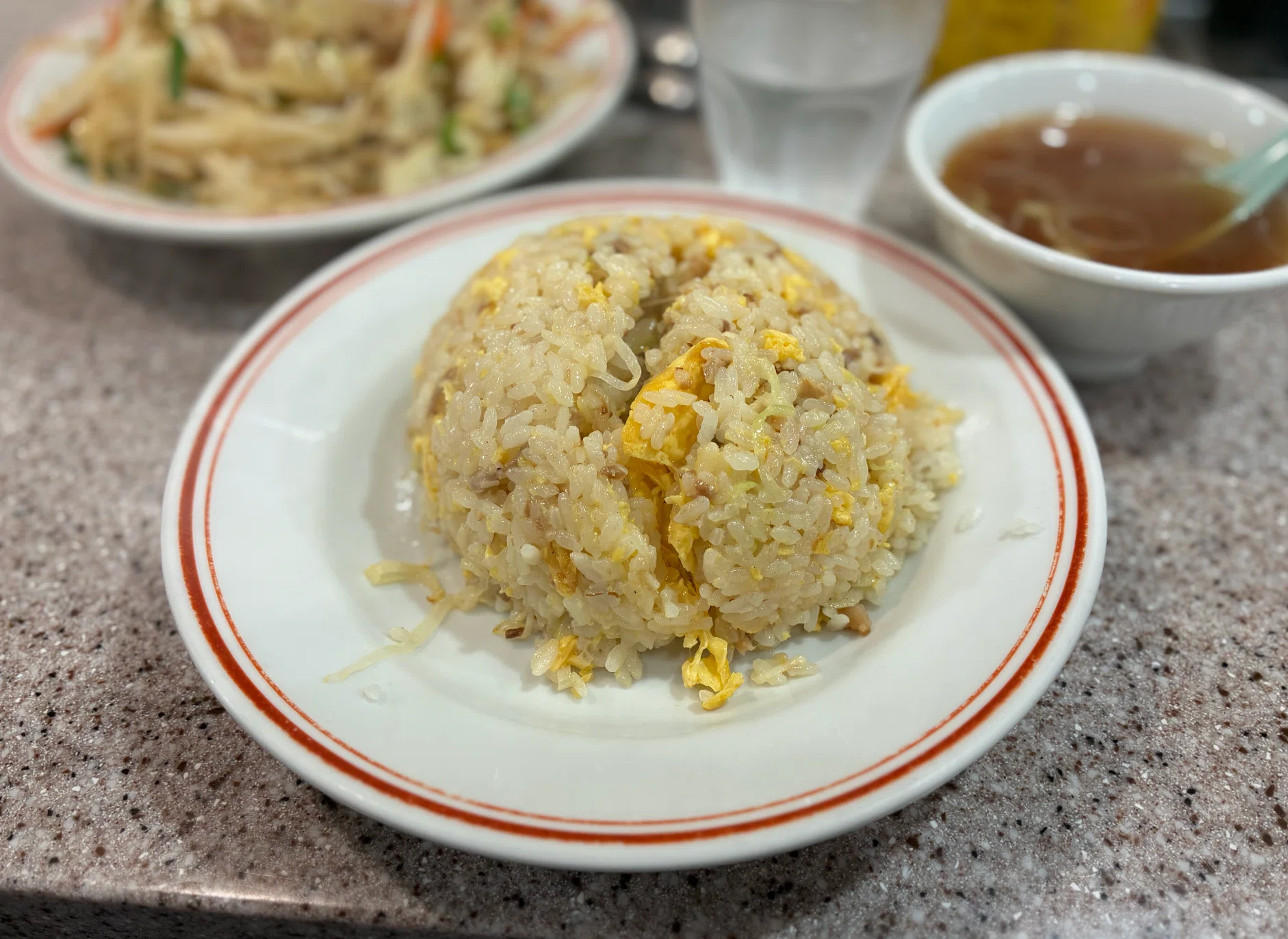 家族チャーハン 撮り下ろしブロマイド 渋神ジェネレーション 9枚 昼食（ラーメン王 後楽本舗 チャーハン、肉野菜炒め）+α｜Shinji Suzuki