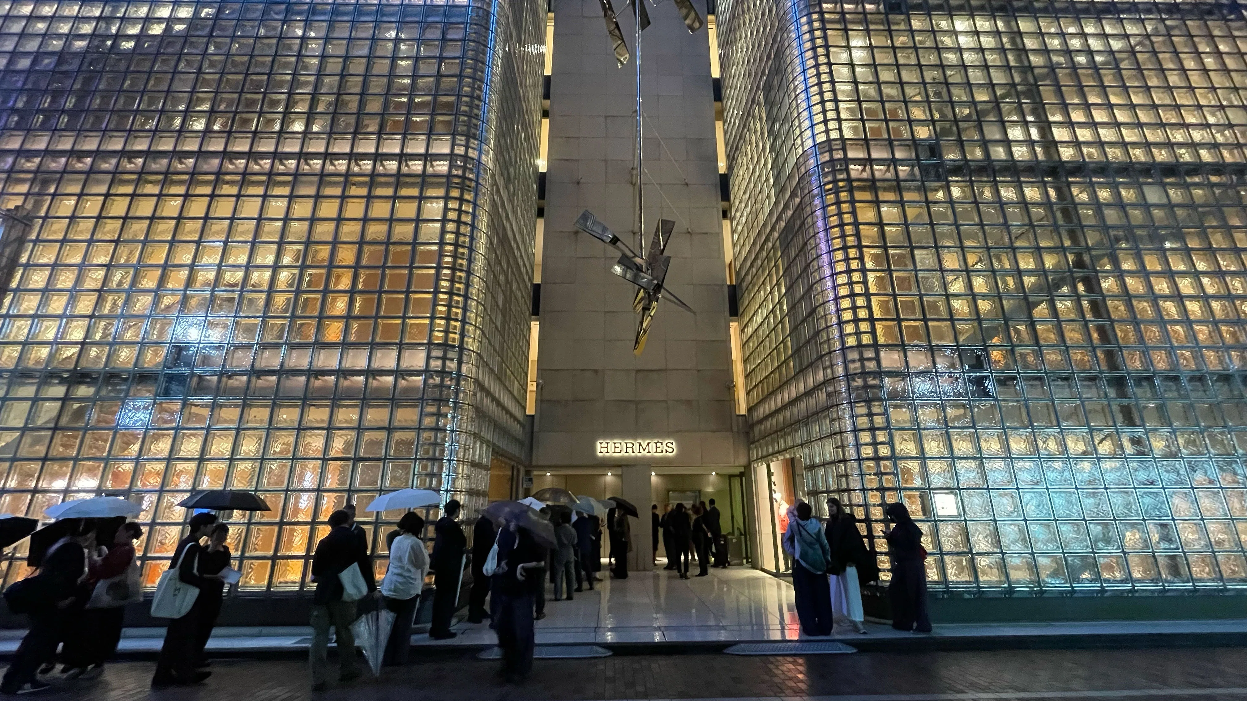 銀座メゾンエルメス アン・ヴェロニカ・ヤンセン個展＆大田区立龍子