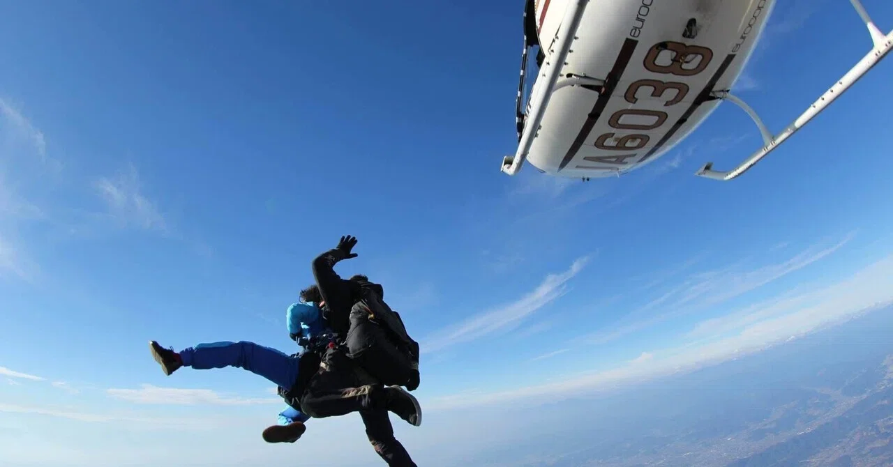 Is it true that skydiving 'changes your life'? It's been 10 years, so I ...