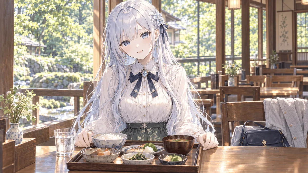 架空の食事処で、ごはん、汁物、野菜のおかずの膳を前に自然に微笑むツムギ。窓から昼の光が入る。