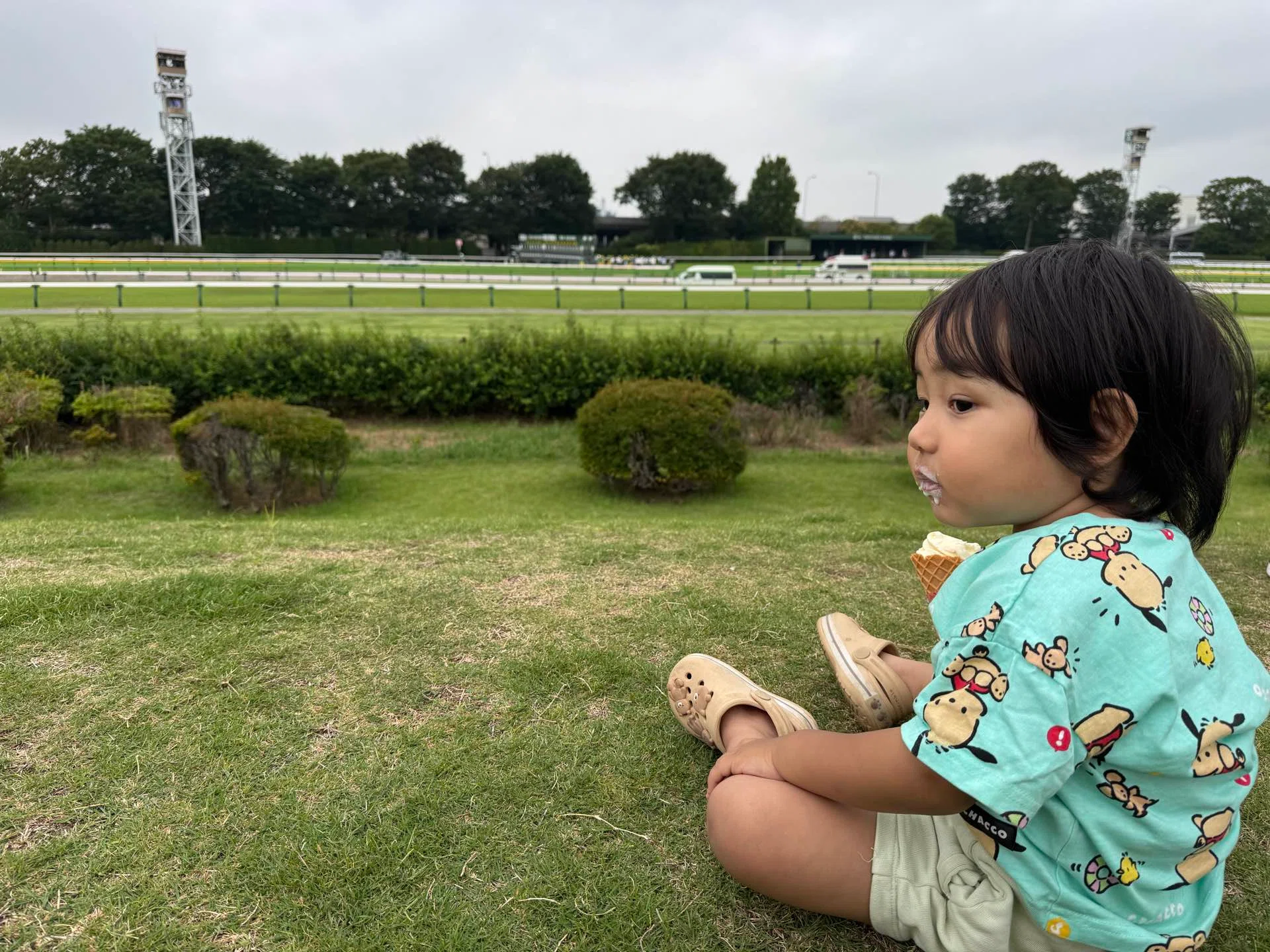 親子Days＃032】競馬場なのに遊具だらけ！2歳半の子どもと東京競馬場へ