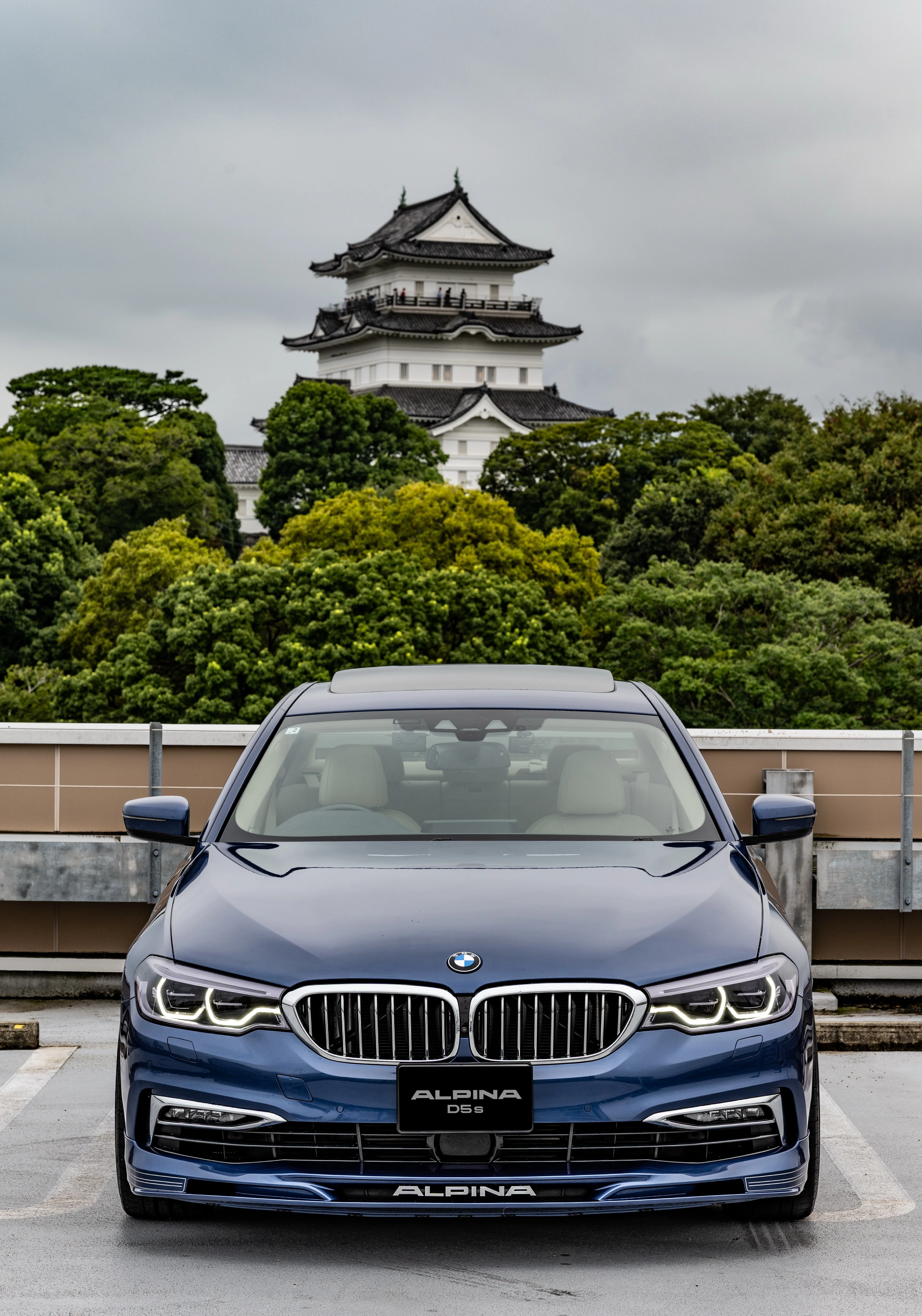 クルマ：ALPINA D5S(G30)霧の中で Z 85mm f/1.8 S、Z 24-120mm f/4 S