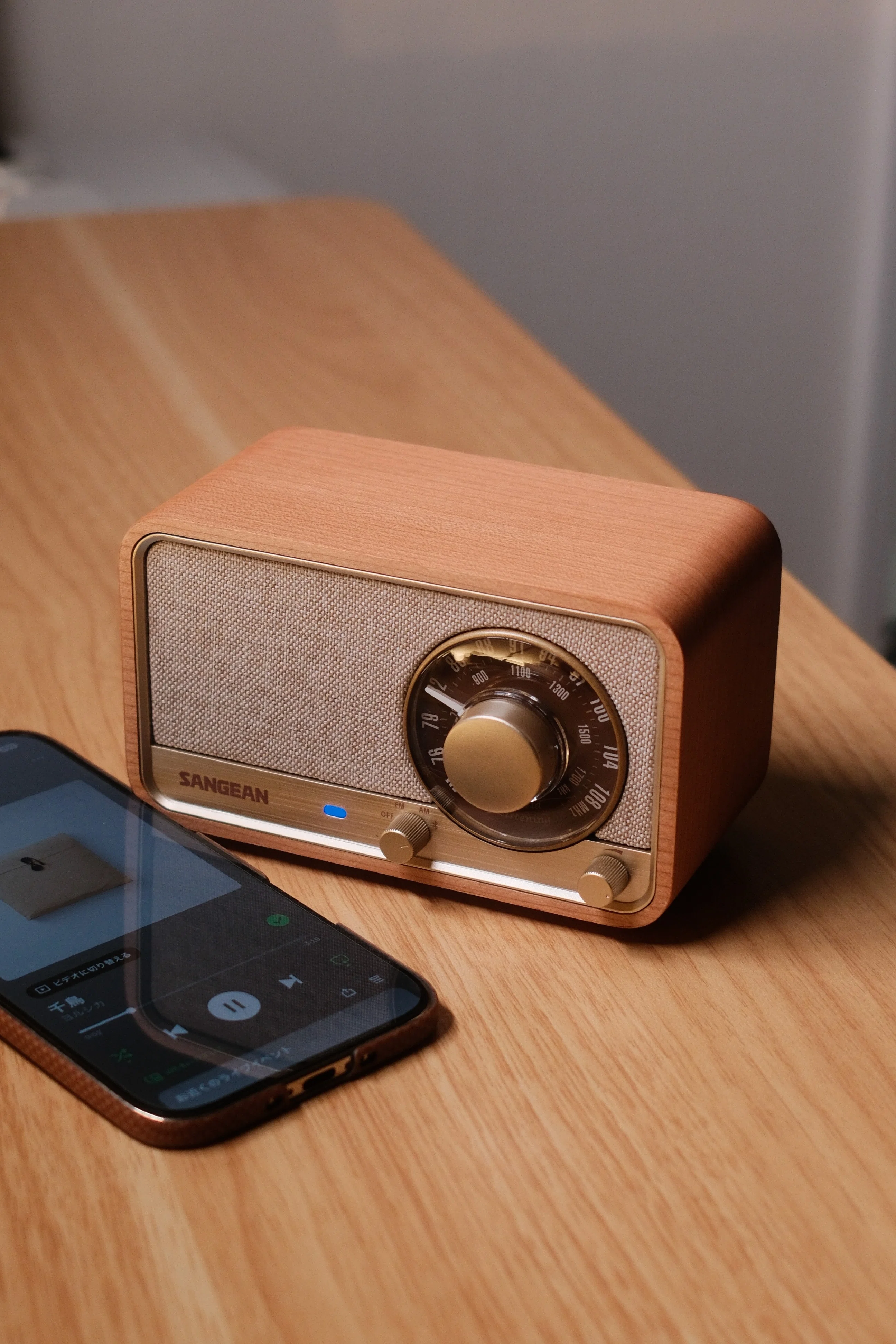 普段のQOLがちょっと上がるラジオ。SANGEAN WR-8Jを3ヶ月使ってみた