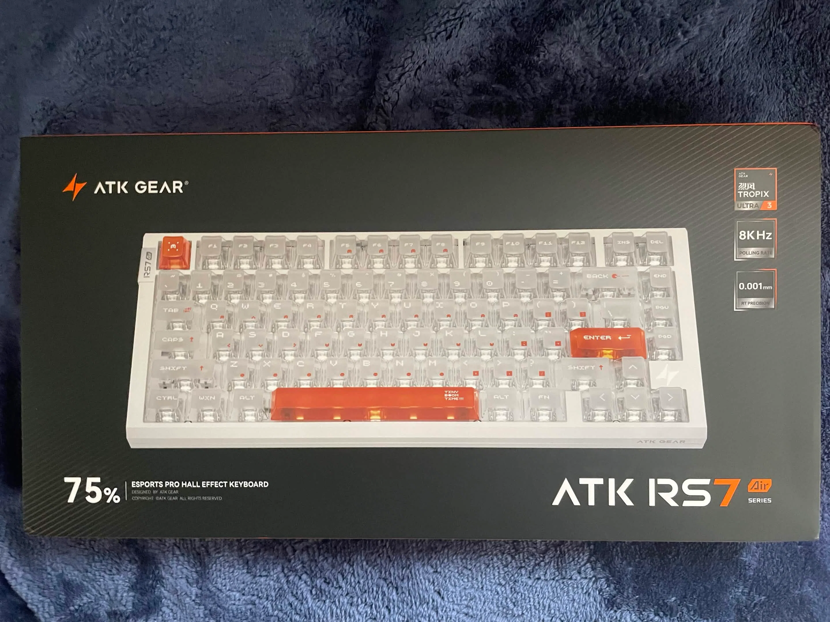 ATK RS7 Airレビュー】この透明感、ただ者じゃない。光るクリアキー
