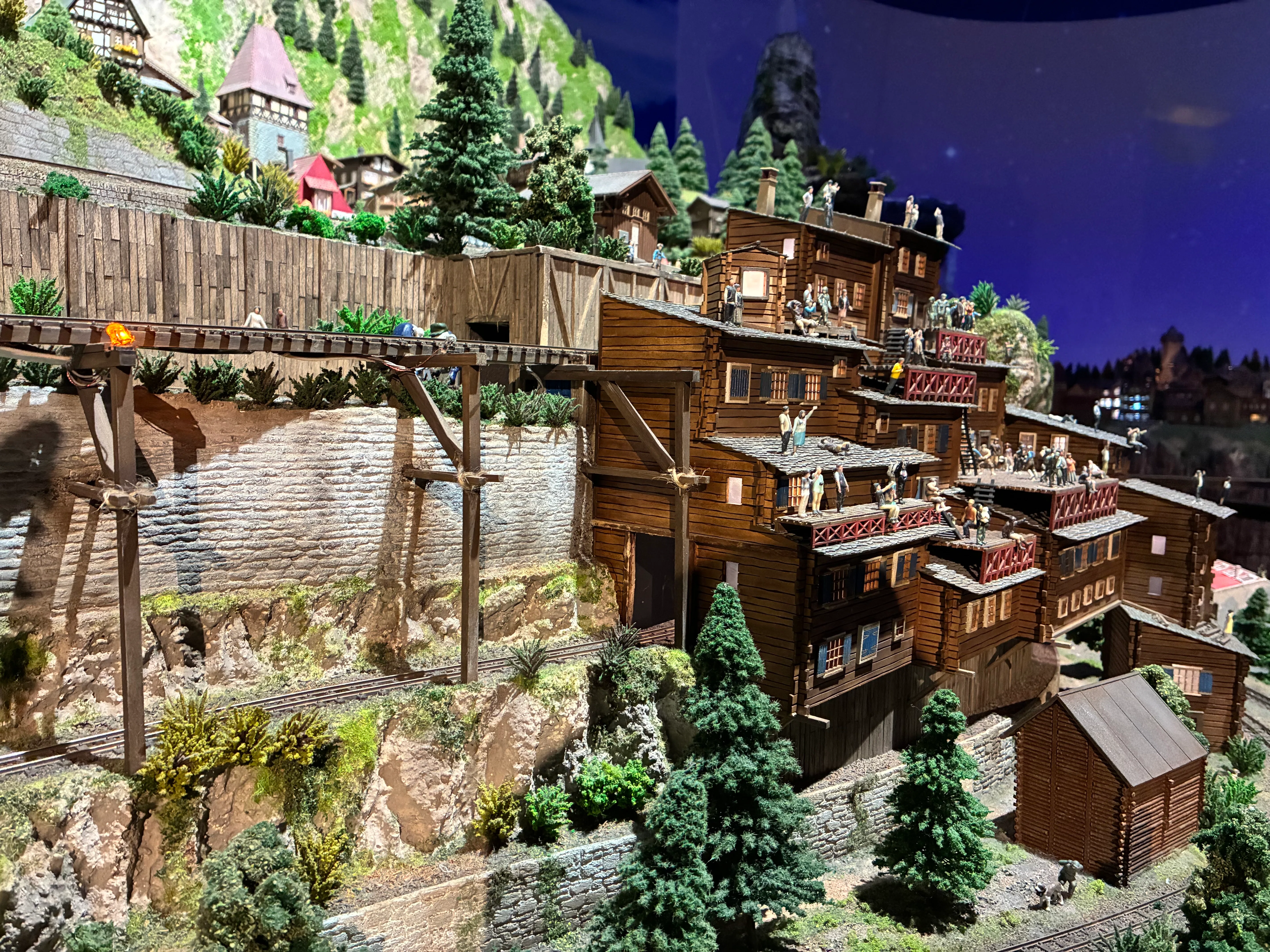 アジア最大級のミニチュアミュージアム「small worlds」。入場料は高い