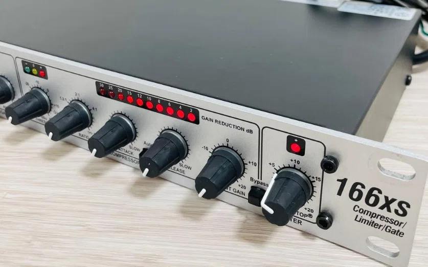 ジャンク dbx 166 コンプレッサー Amazon | dbx / 166 ディービー
