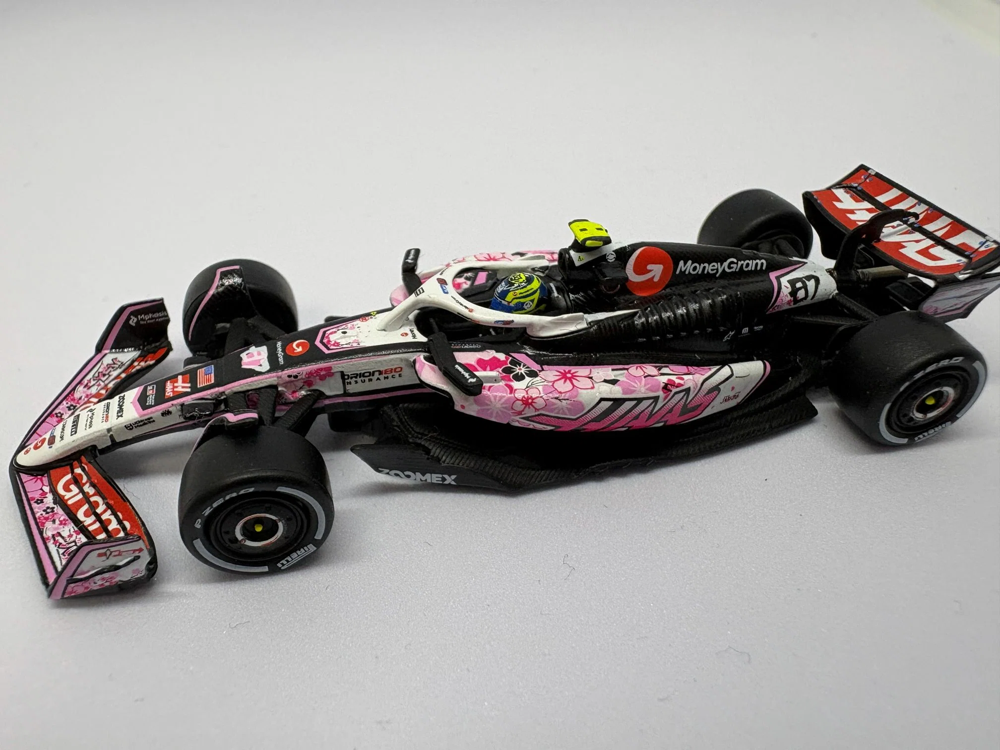 スパーク 1/64 ハース VF-25 No.87 2025 F1 日本GP オリバー・ベアマン
