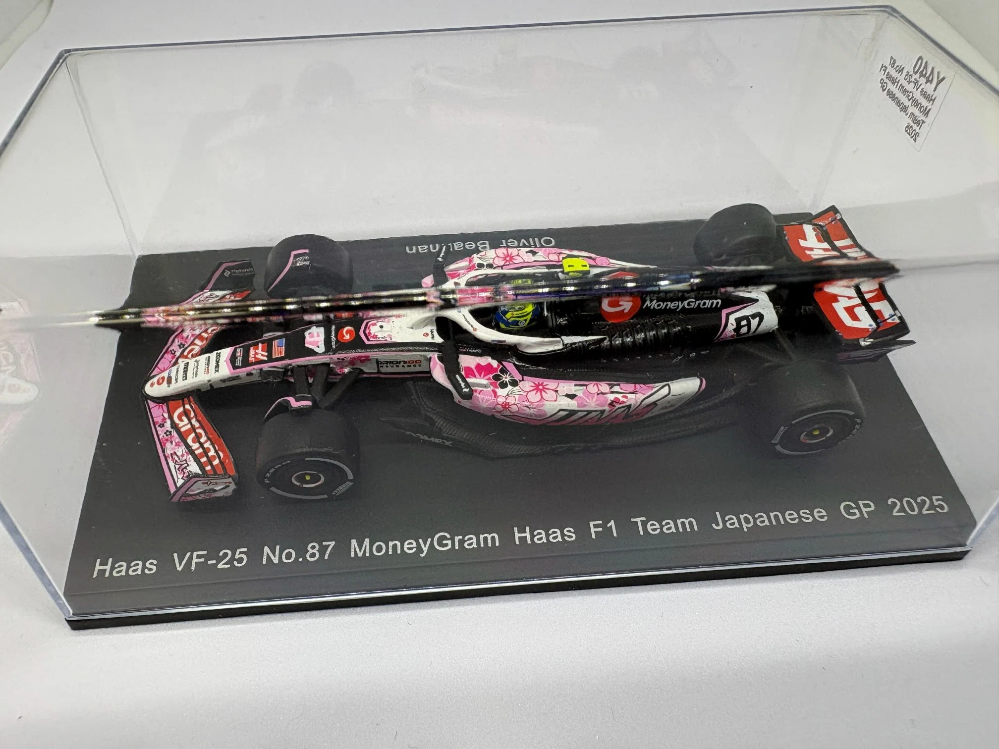 スパーク 1/64 ハース VF-25 No.87 2025 F1 日本GP オリバー・ベアマン