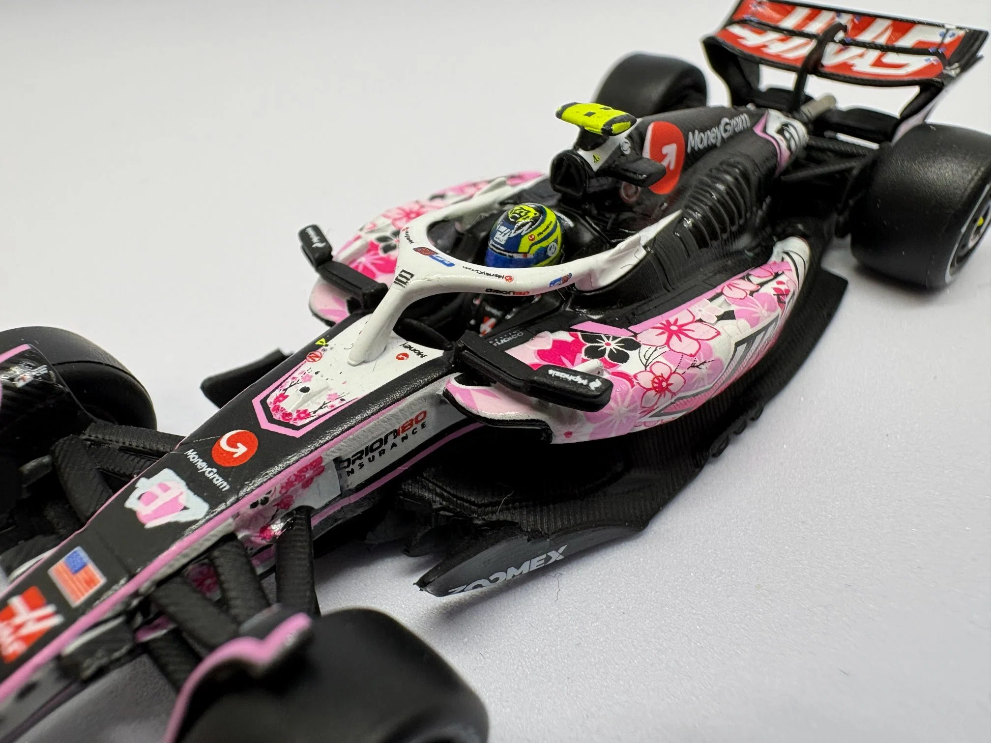 スパーク 1/64 ハース VF-25 No.87 2025 F1 日本GP オリバー・ベアマン