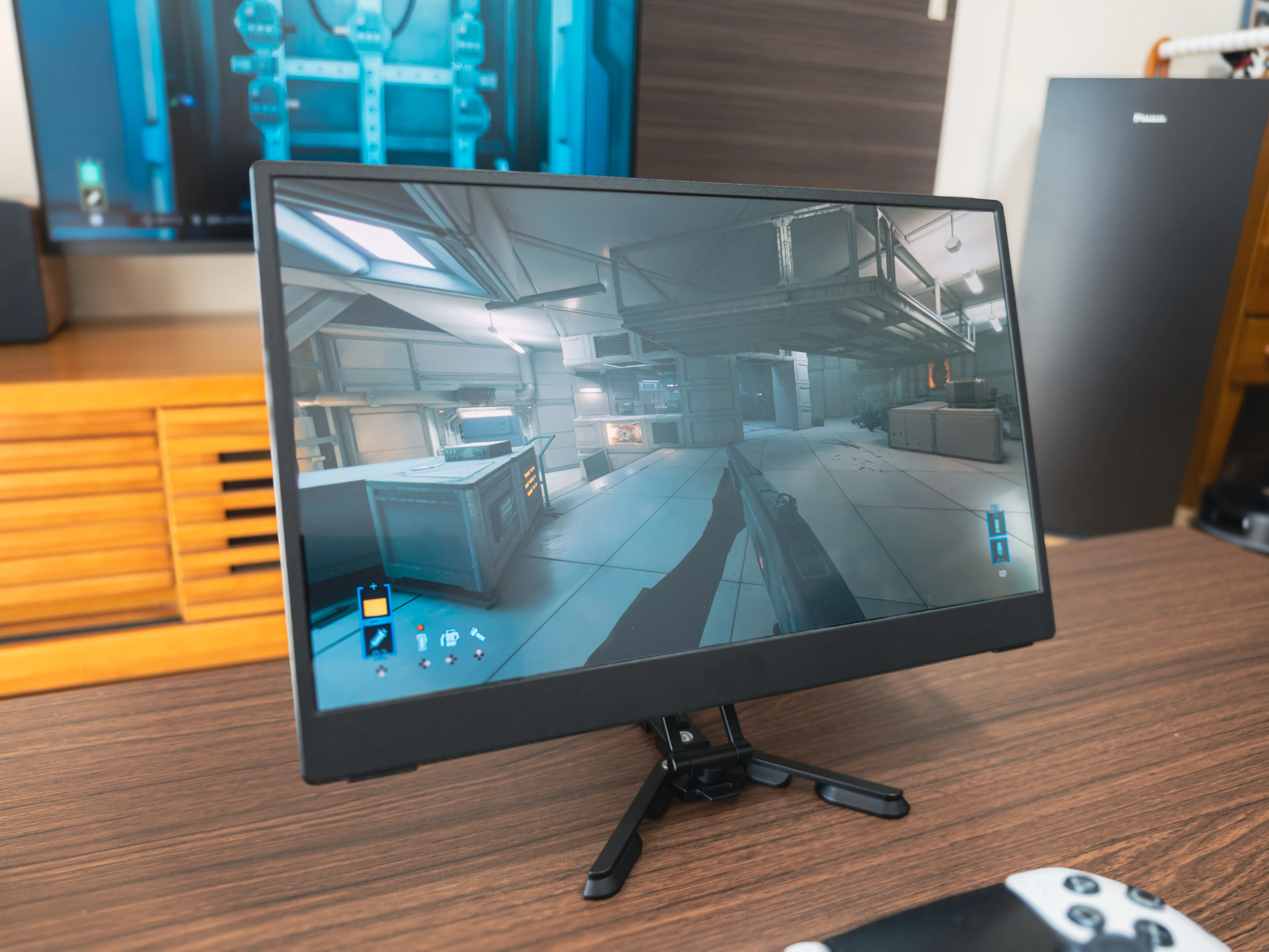 Amazon限定ブランド VisionOwl L-133】あえて、モバイルモニターをPS5