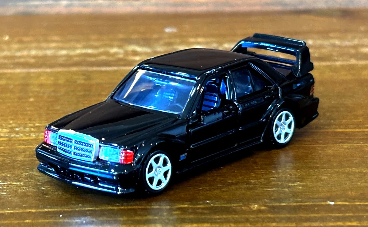 トミカで語る一台｜トミカプレミアム メルセデス・ベンツ 190E 2.5-16