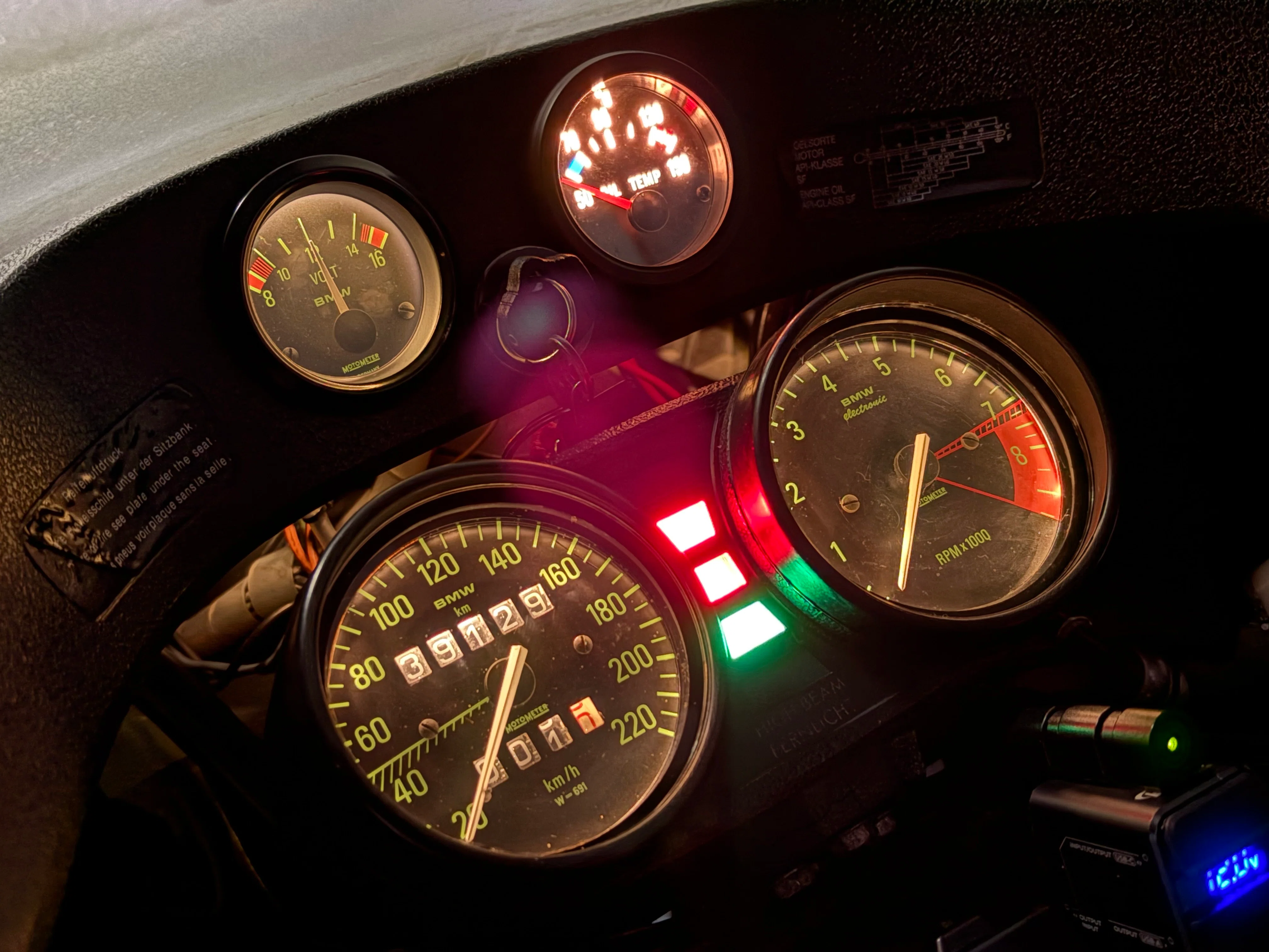 BMW R100RS(モノサス)に油温計をつける。｜ぼろ太