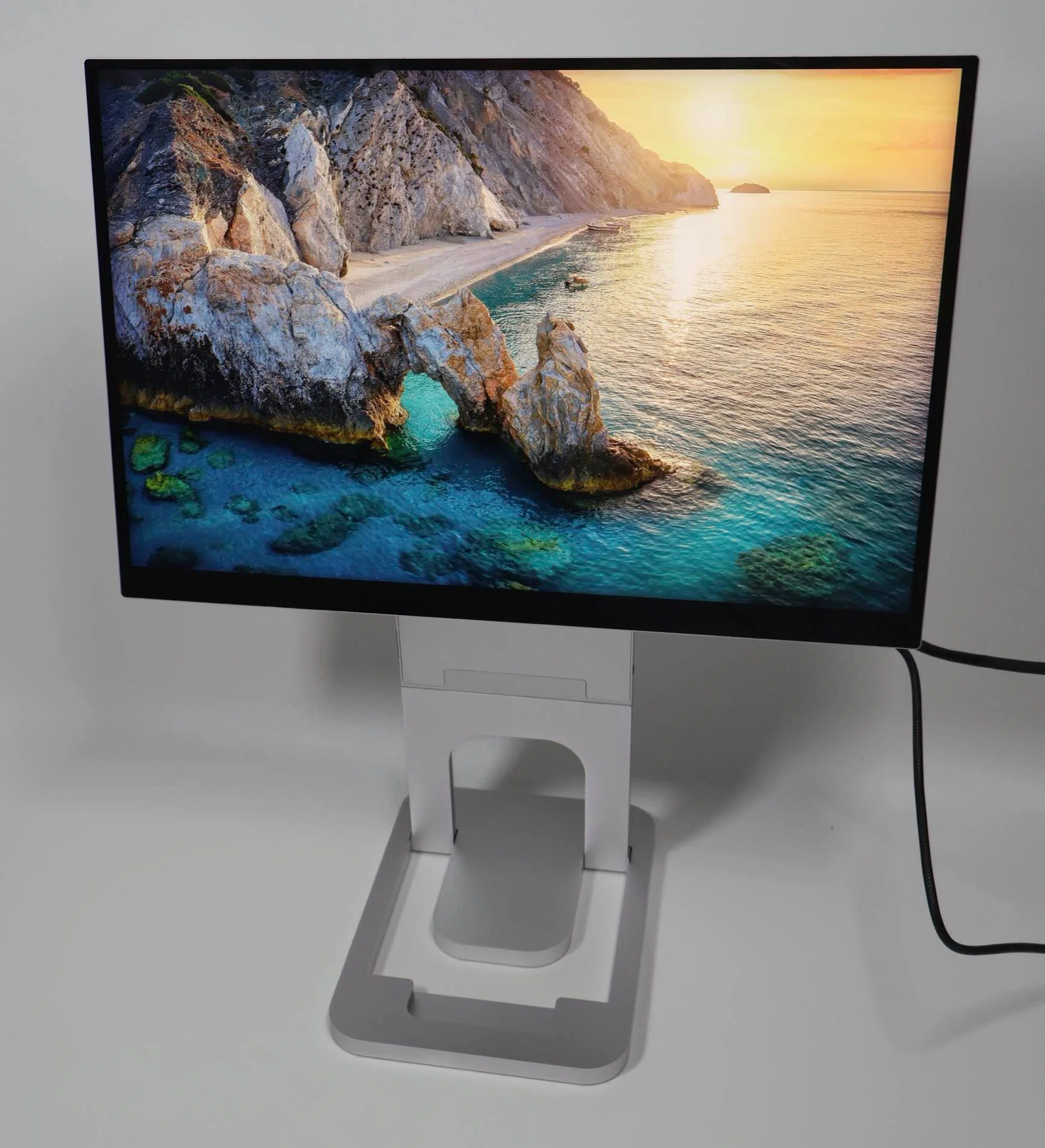 EHOMEWEI TM-160PWレビュー｜Mini LED×240Hz×タッチ対応の“全部入り