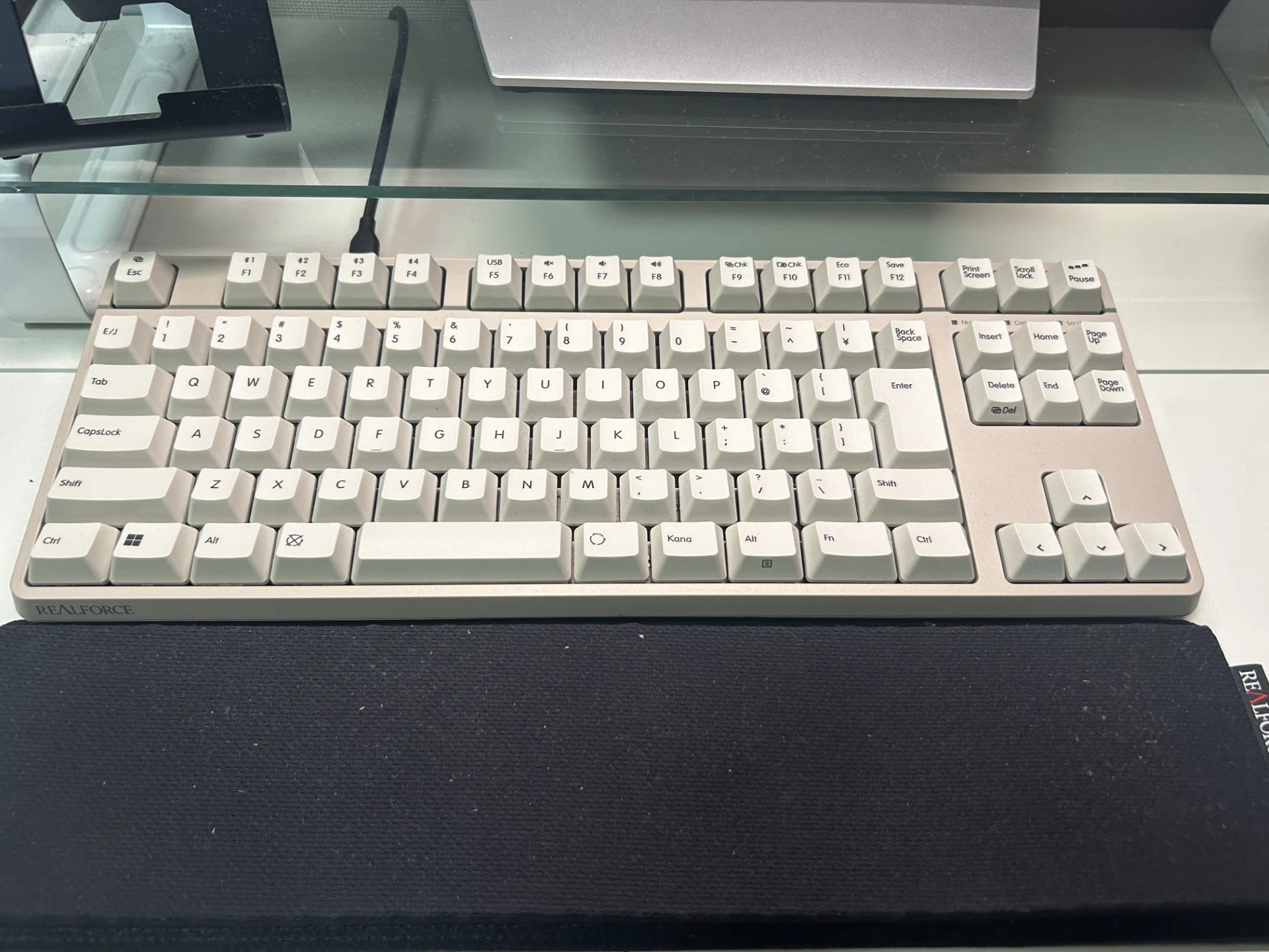 REALFORCE （リアルフォース)の分割キーボード（RS1）は絶対買わないで