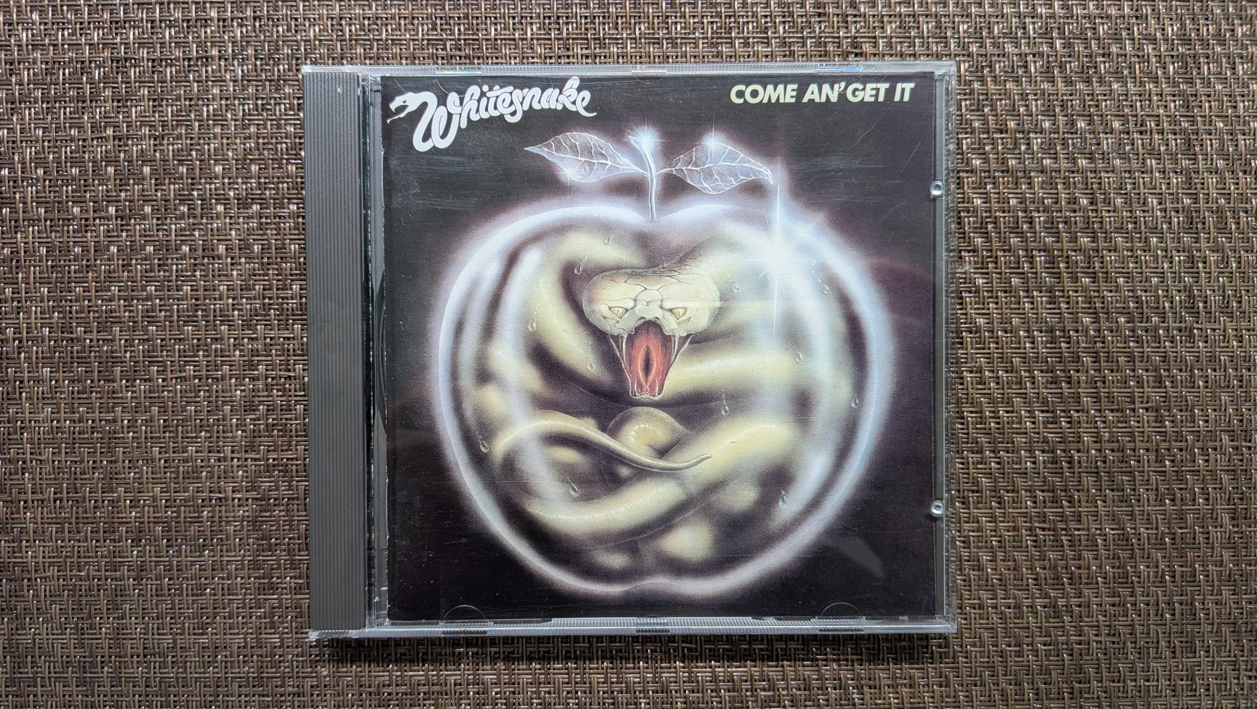 Whitesnake（ホワイトスネイク）