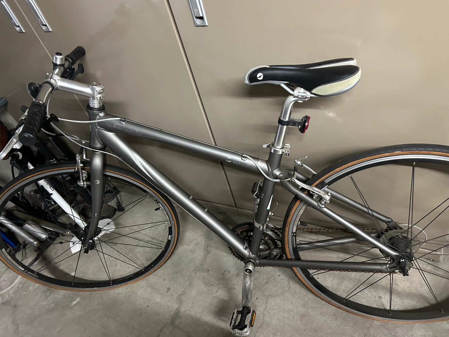 中野区】GIANT（ジャイアント）のクロスバイクを出張買取！自転車の