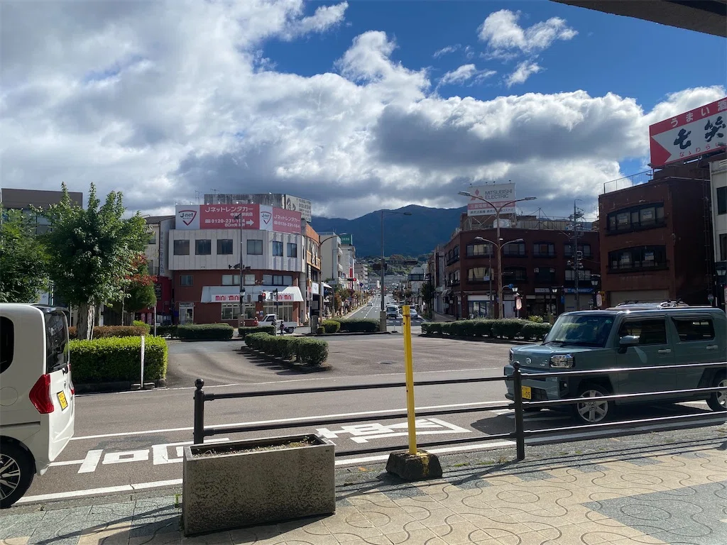 栗きんとんを買いに、中津川駅前、ぶらり旅｜旅するカエル
