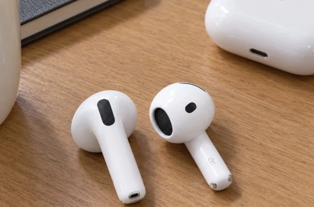 徹底比較】AirPods 5 vs Technics EAH-AZ100：性能・ノイキャン・音質