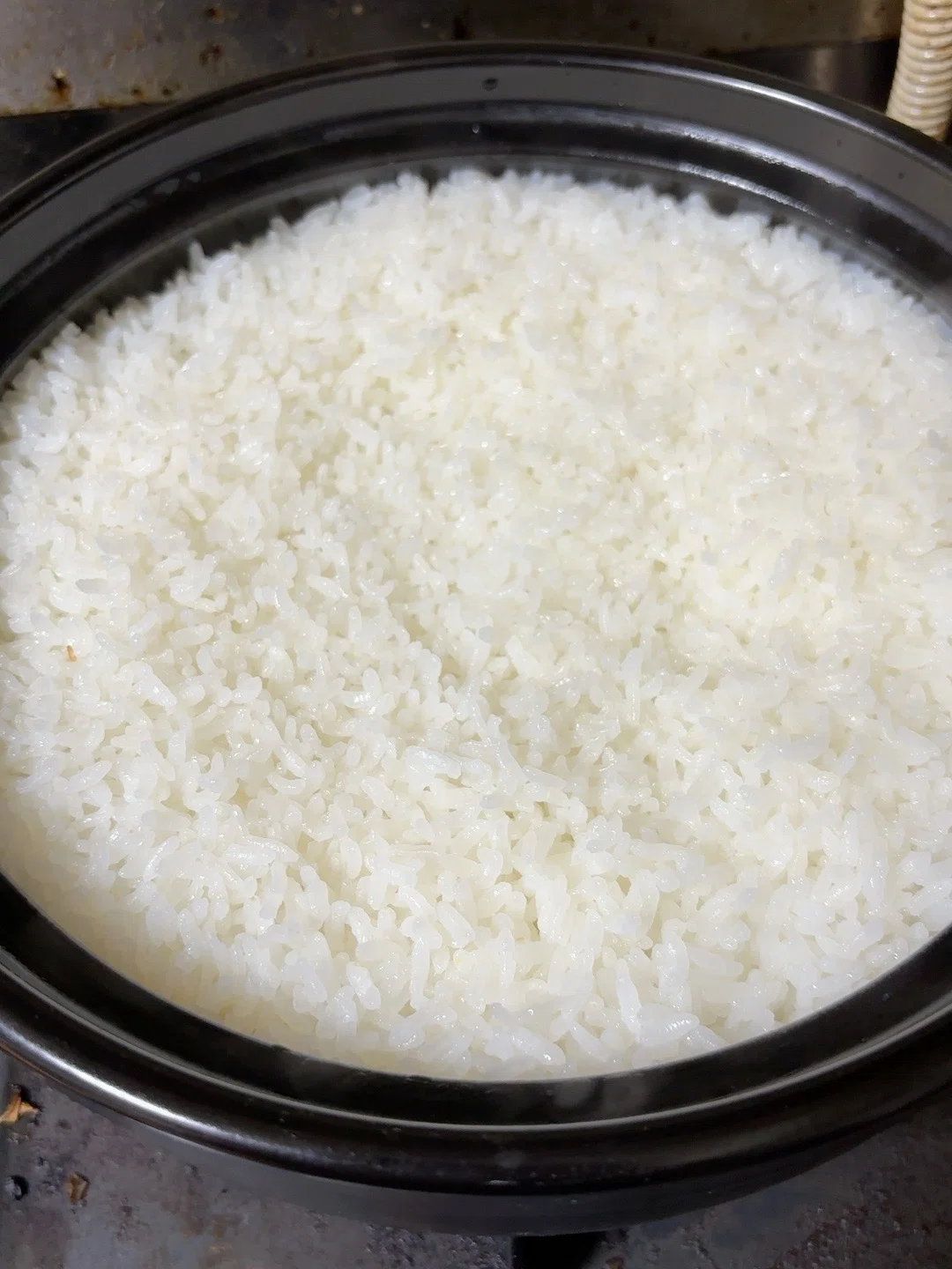 Late-night kitchen. First cooking of Tsuyahime rice, and meals for ...