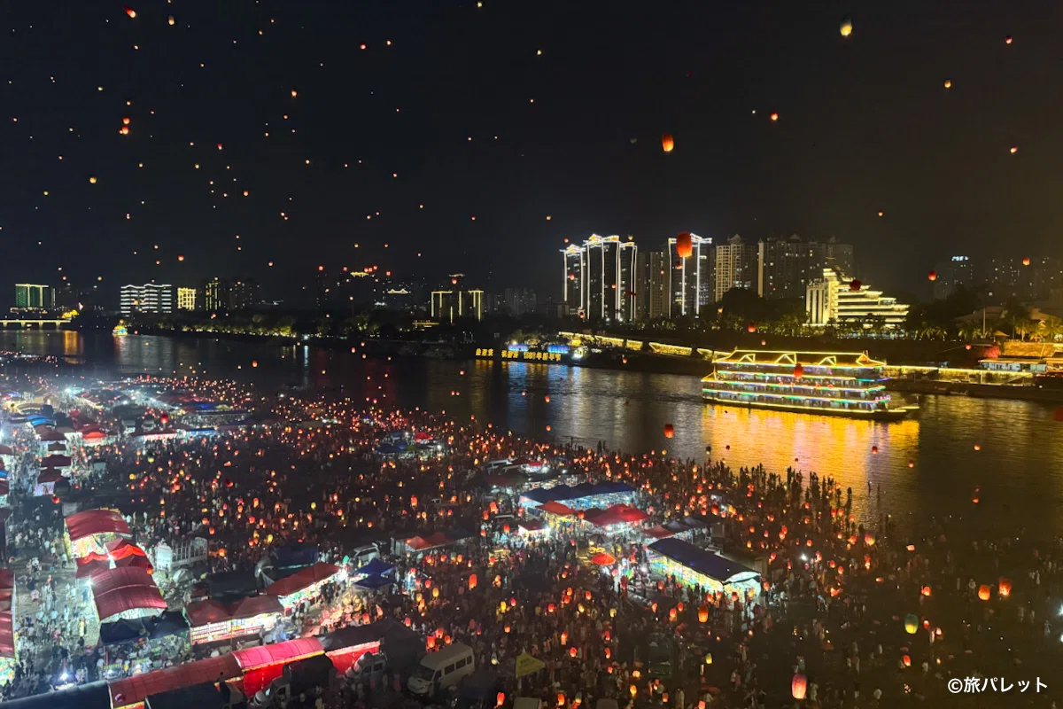 中国・西双版納 ランタン祭り
