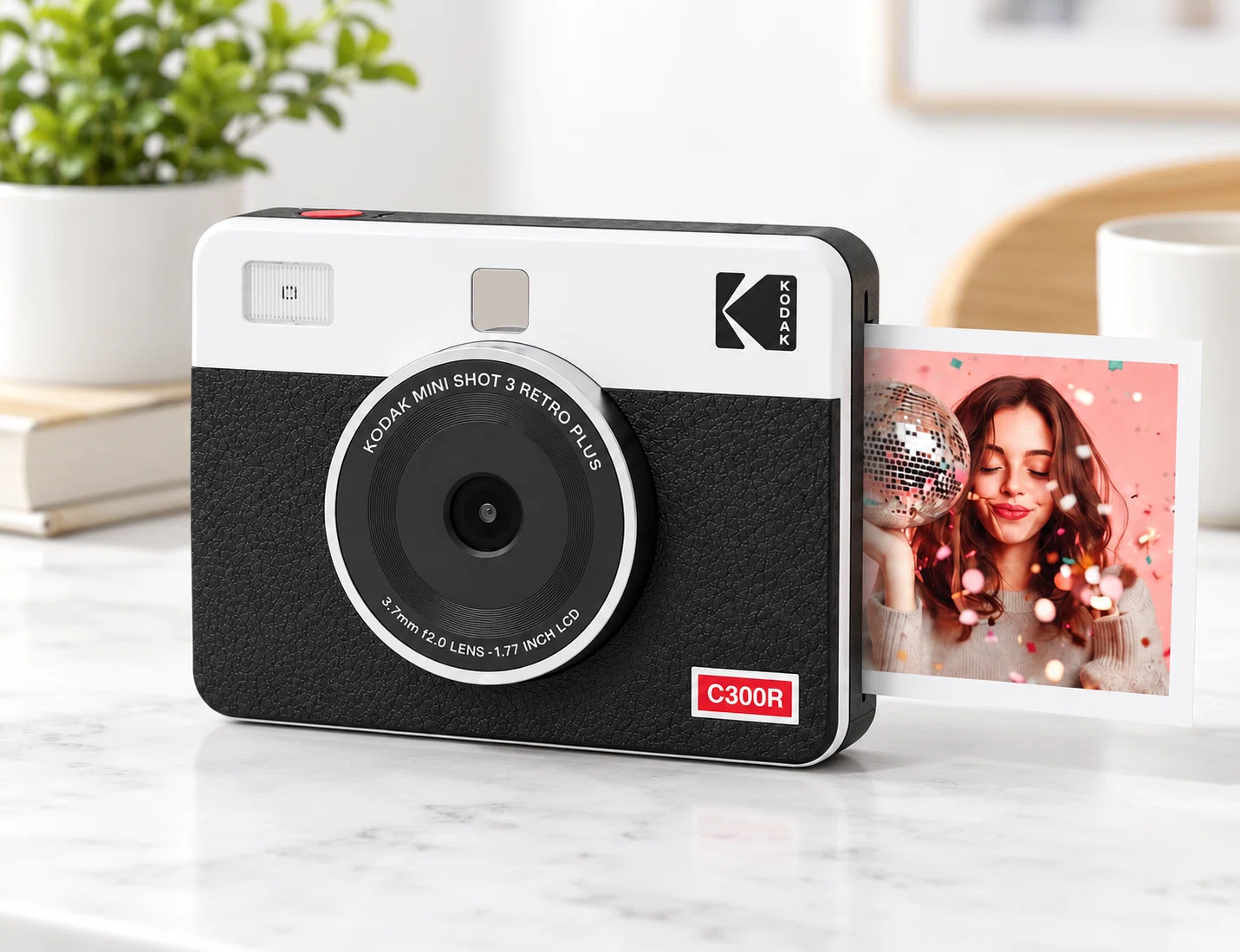 aiwa cam DCB-3 のレビュー・口コミ評判と特徴 180°チルト液晶で自撮り