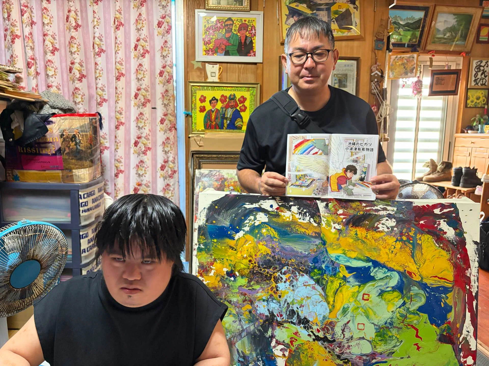 沖縄のピカソ小波津有希」幸運を呼ぶダウン症画家㊗️浮き出る墨絵