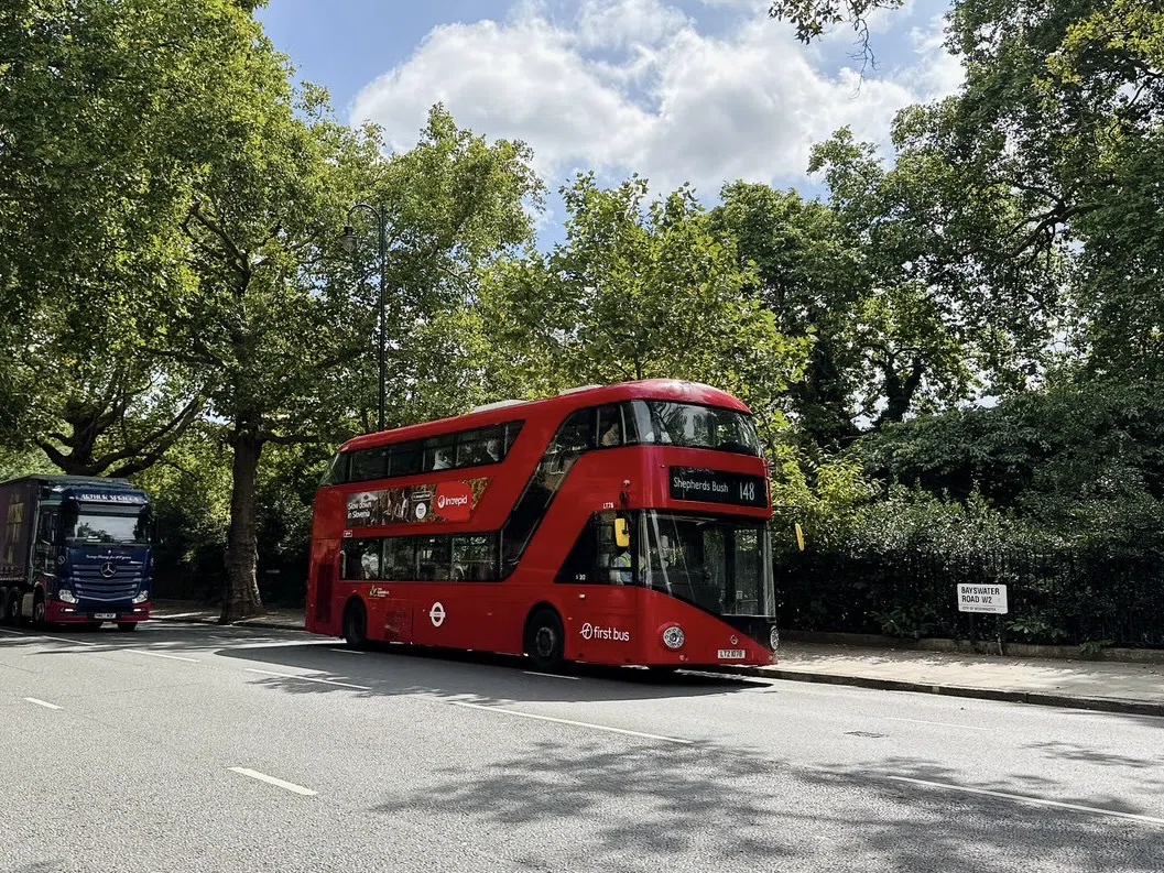[London Trip] Is cash necessary? I tried paying only with a credit card ...