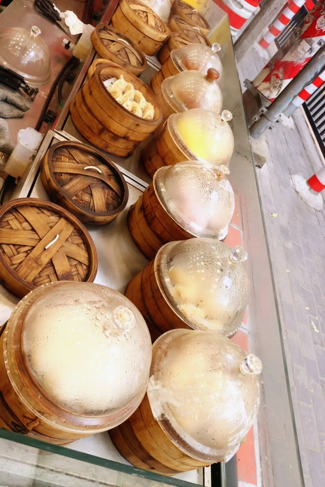 [China] Affordable Har Gow at a Local Dim Sum Shop in the City of Yum ...