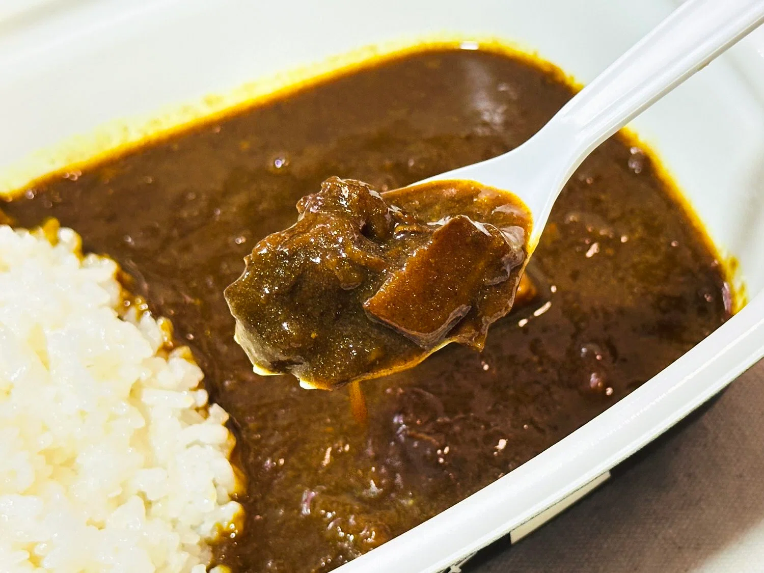 I tried Sukiya's new 'Beef Curry': A robust, spicy European-style curry ...