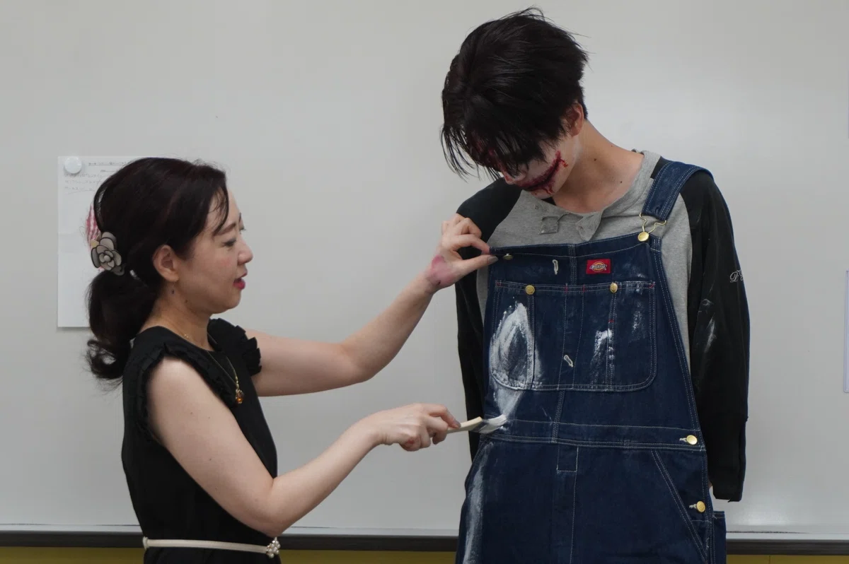 [Viewer Discretion Advised🙈⁉️] Super Realistic Zombie Makeup Class👻｜国際 ...