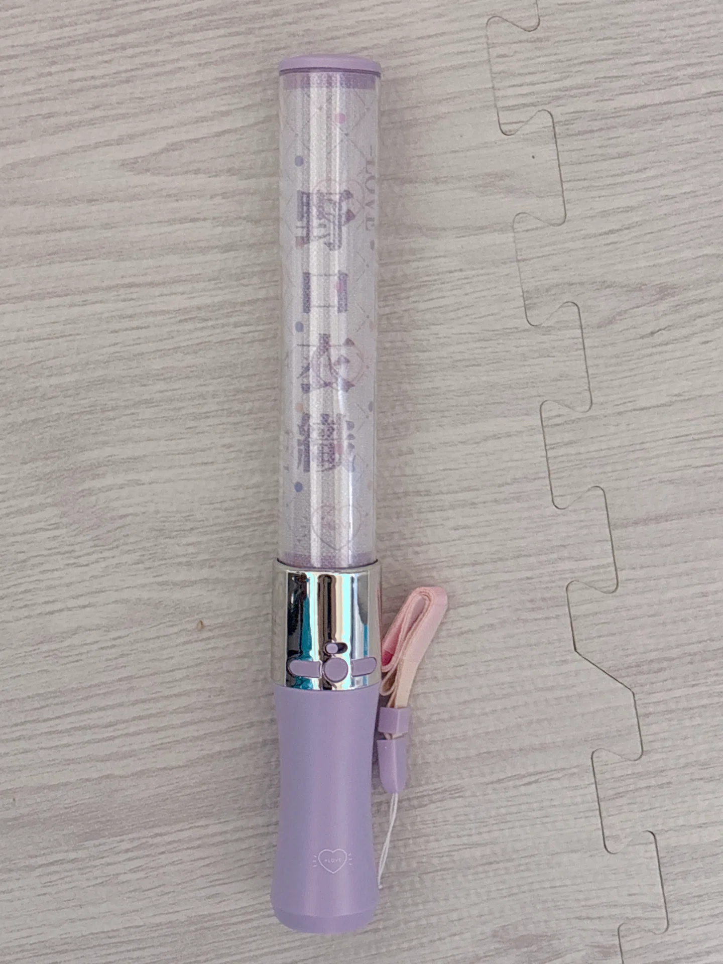 初めて＝LOVEのグッズを買った。飛鳥とさくの隣に「野口衣織」が並んだ