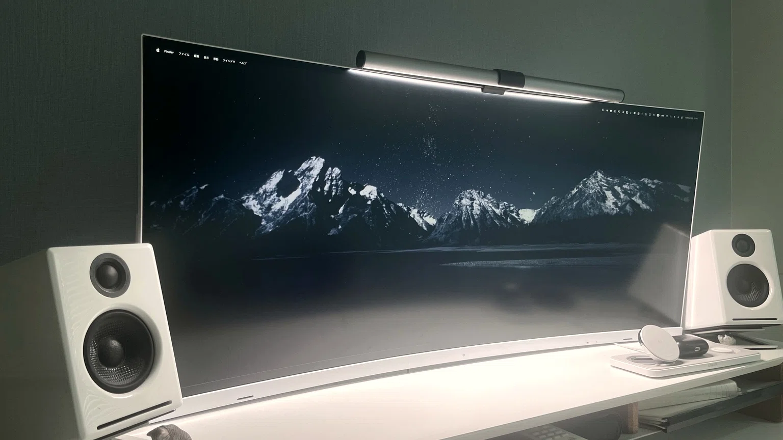 EIZO FlexScan EV3895-WTレビュー｜白で揃えたくて選んだウルトラ