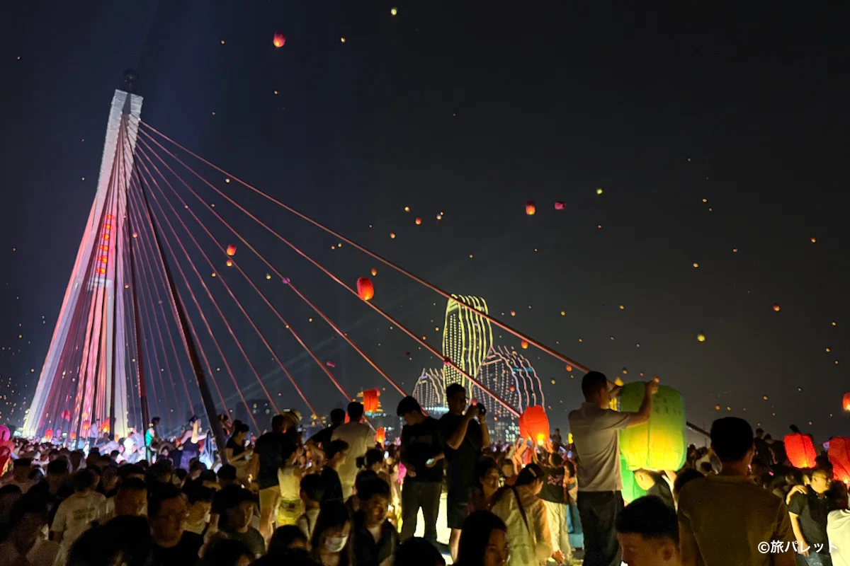 中国・西双版納 ランタン祭り