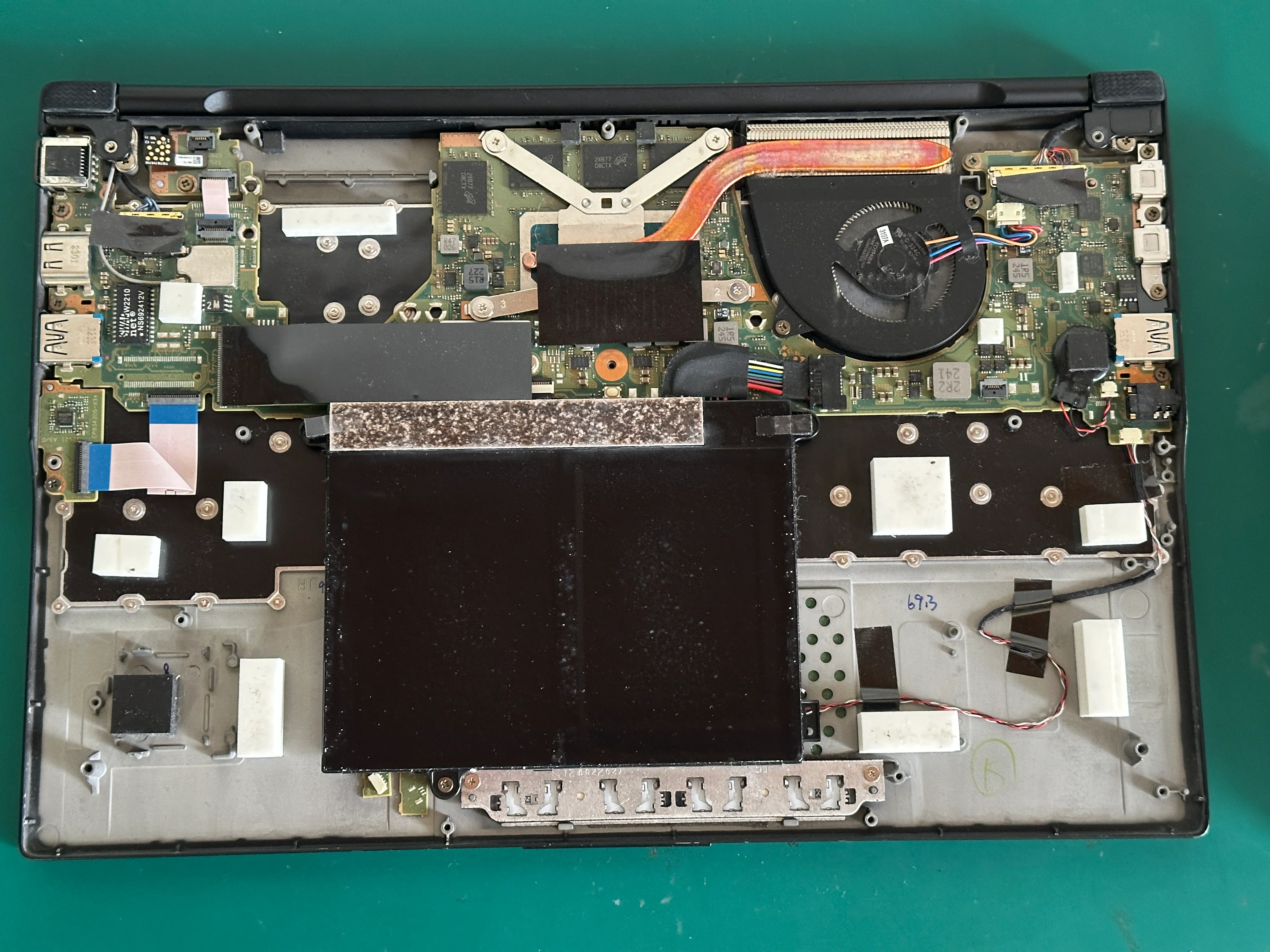 UH-X/H1 FMVUXH1BC | Keyboard Replacement | PC Repair Sapporo｜阿部＠札幌でパソコン ...