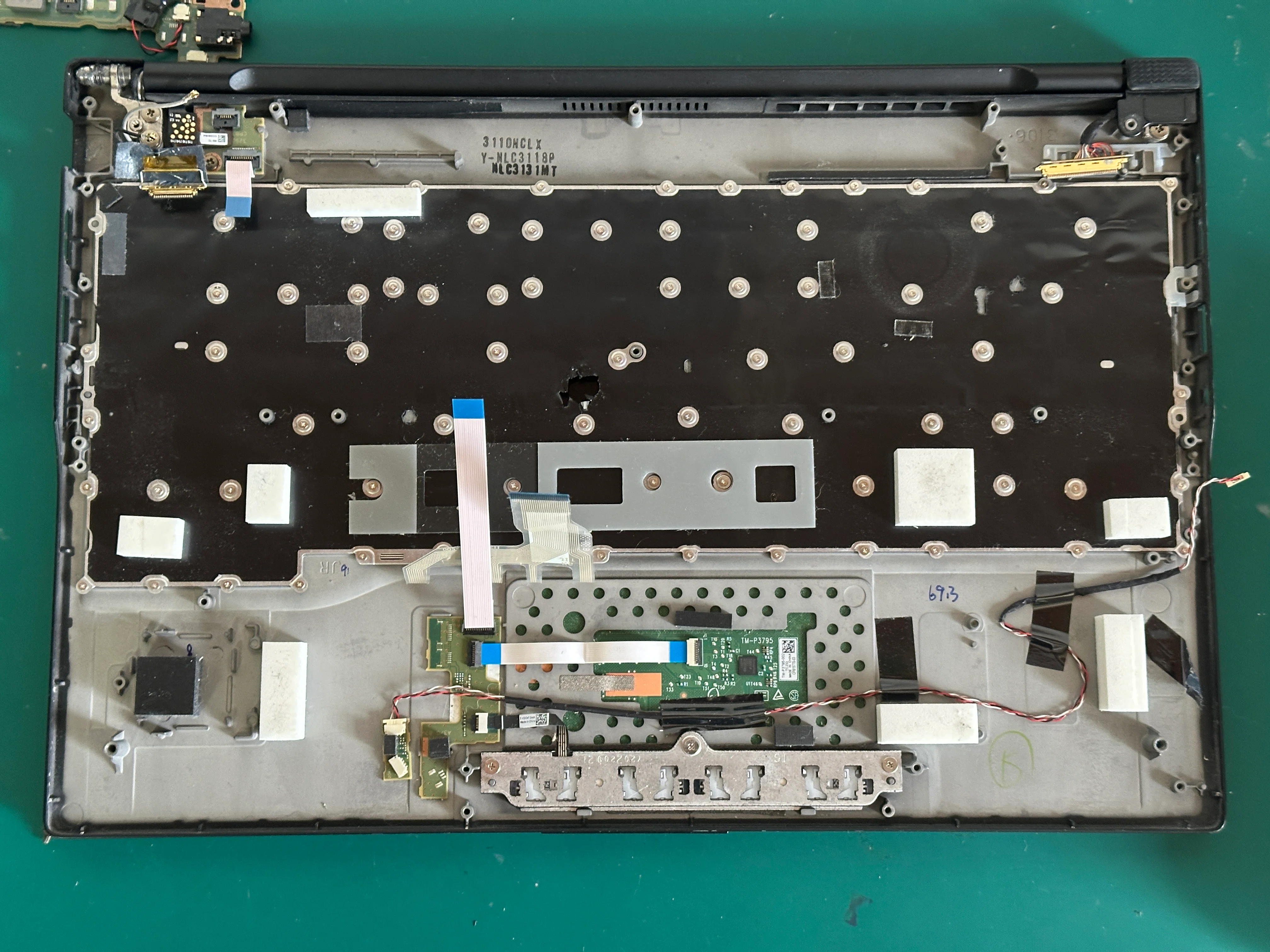 UH-X/H1 FMVUXH1BC | Keyboard Replacement | PC Repair Sapporo｜阿部＠札幌でパソコン ...
