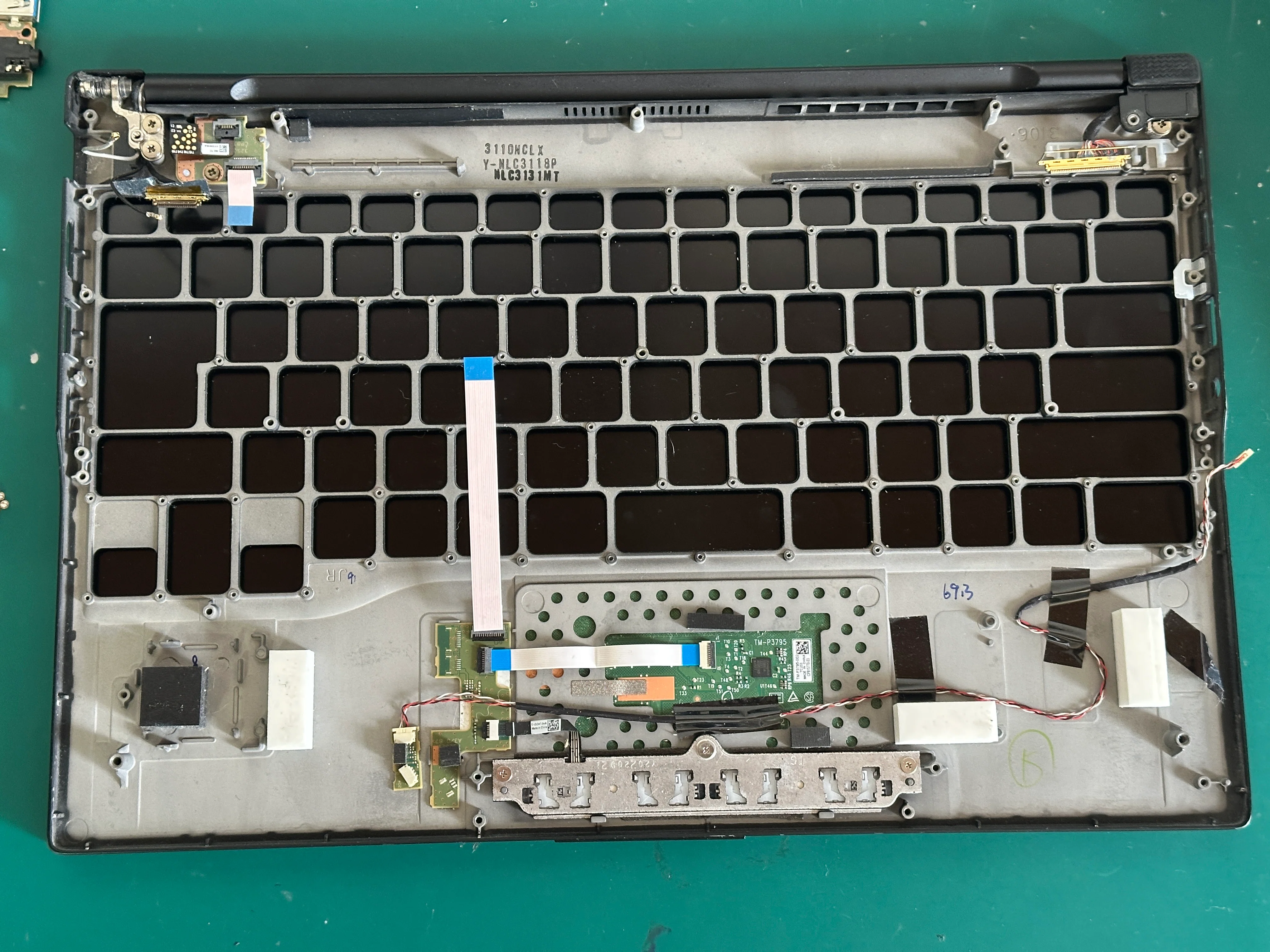 UH-X/H1 FMVUXH1BC | Keyboard Replacement | PC Repair Sapporo｜阿部＠札幌でパソコン ...