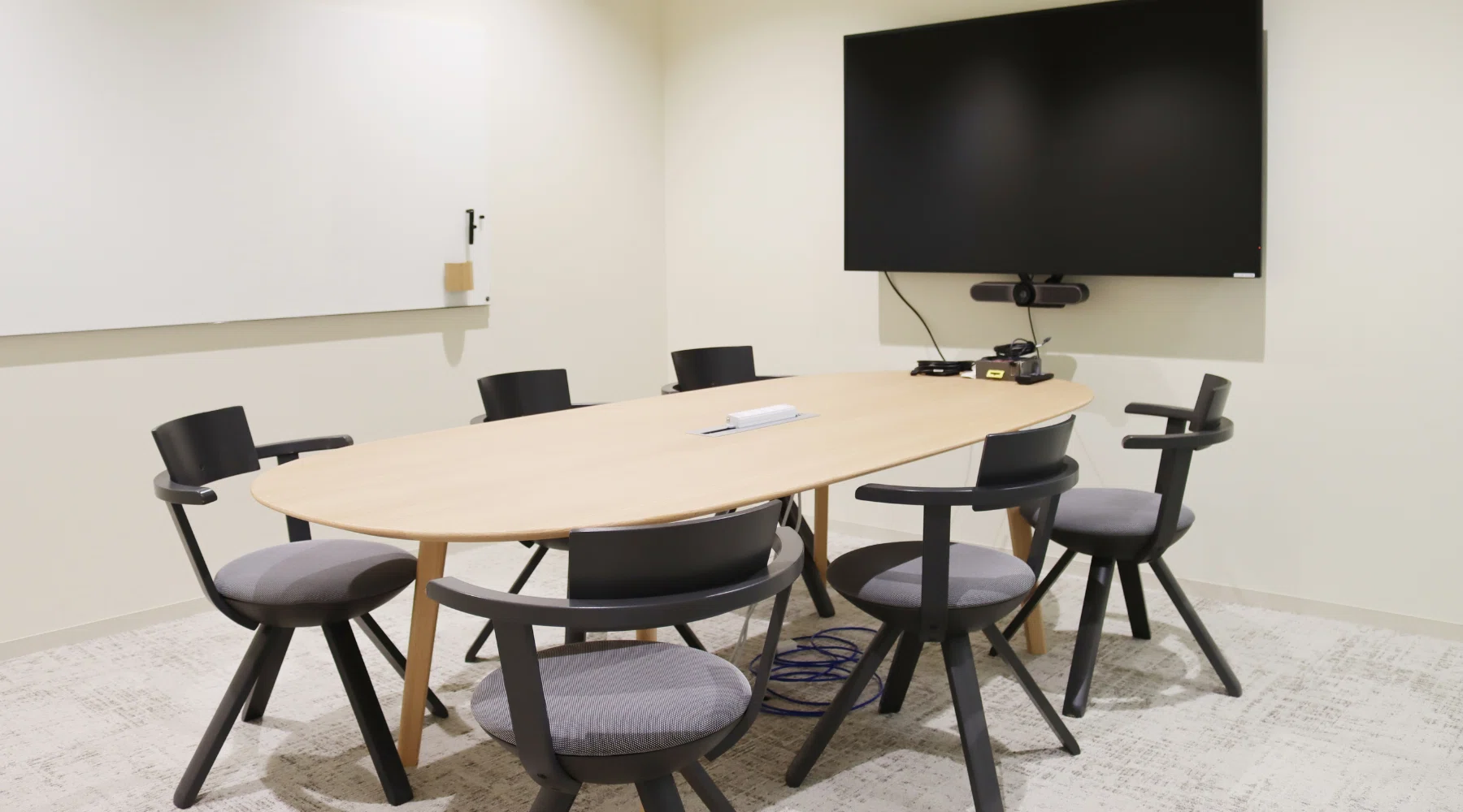 [Office Tour Video] Introducing our new office, 
