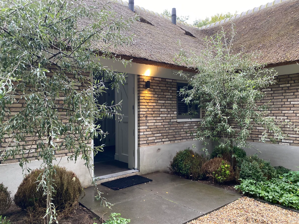 I bought a house (apartment) in Amsterdam. I have summarized the entire ...