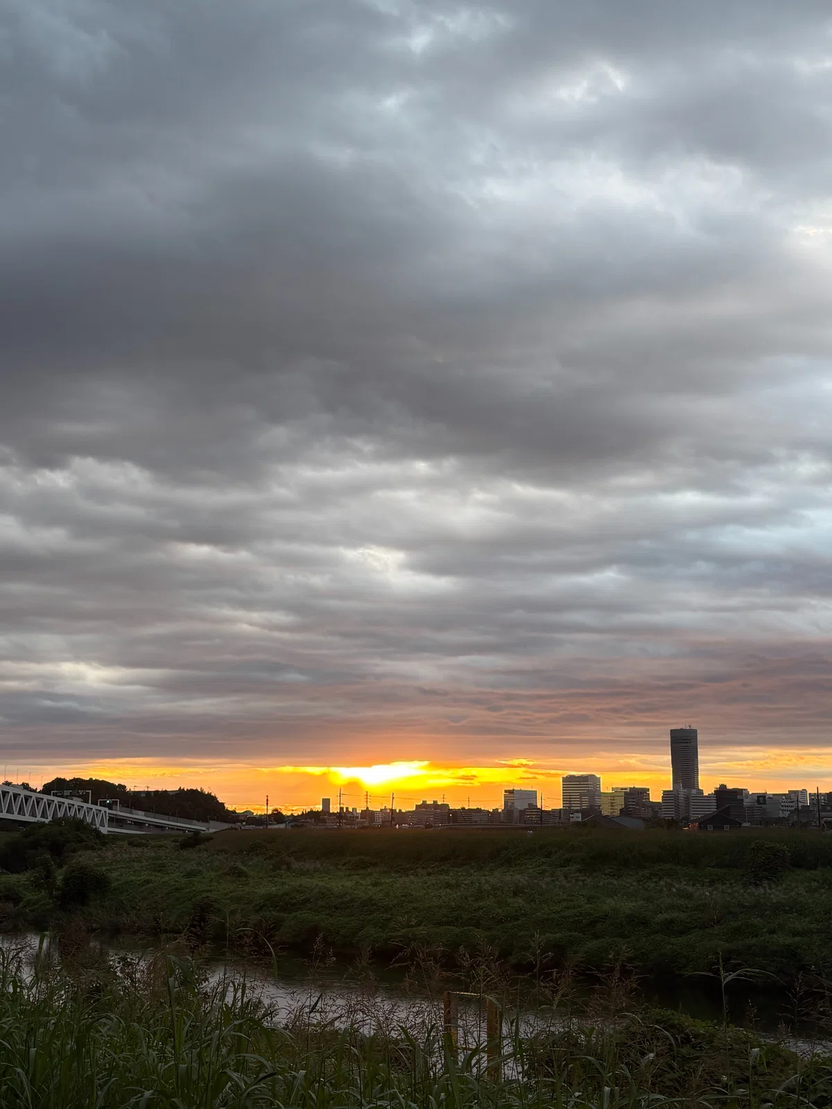 [Morning Routine] 10km morning run. Towards the mystical sky.｜なっつ