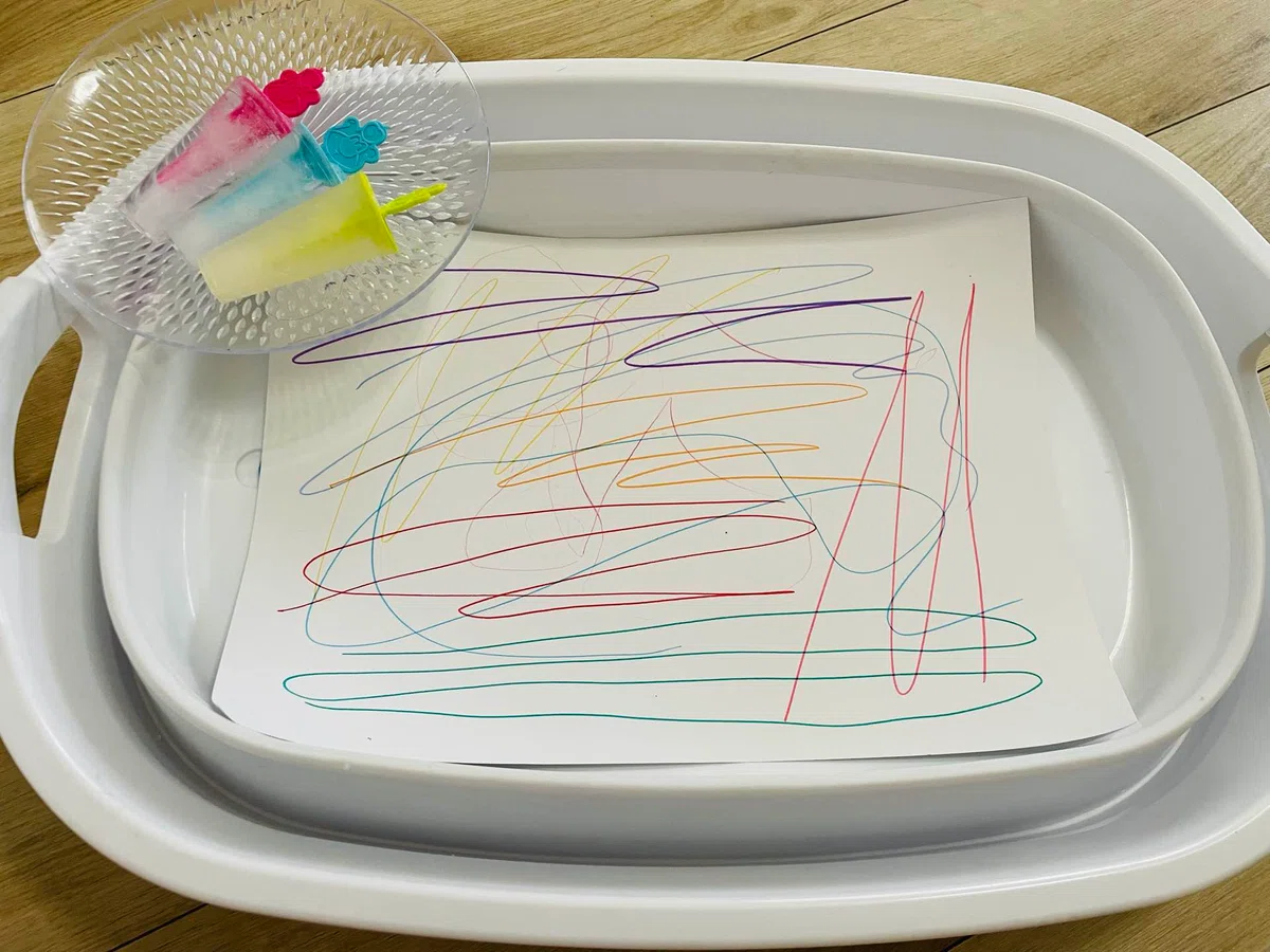 [Home Reggio] Ice Drawing: A 3-Year-Old Experiencing State Changes ...