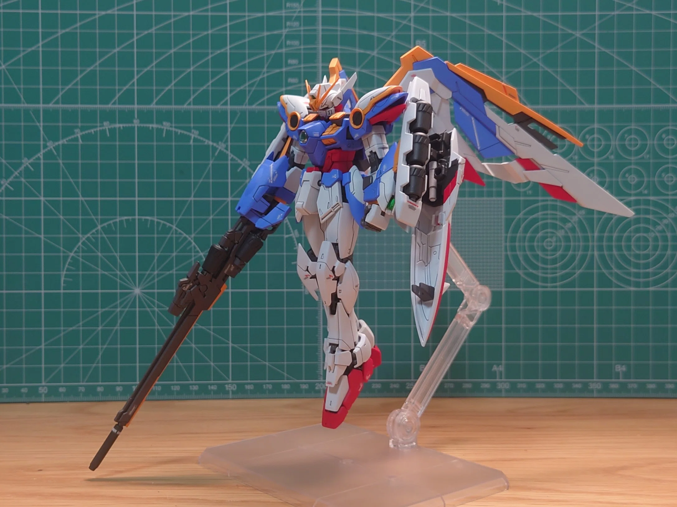 [RG Wing Gundam EW] Building my first RG with brush painting. A ...