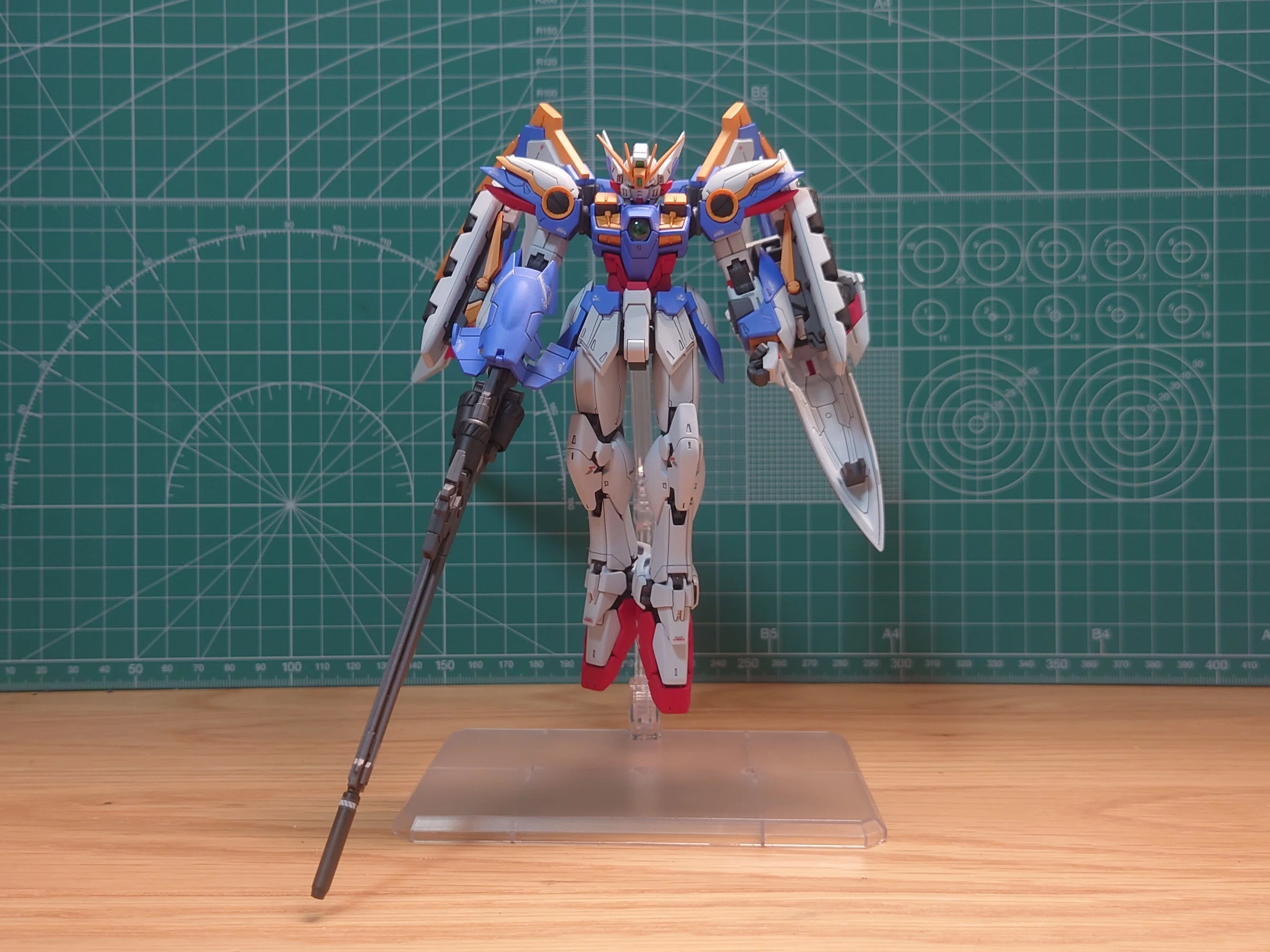 [RG Wing Gundam EW] Building my first RG with brush painting. A ...
