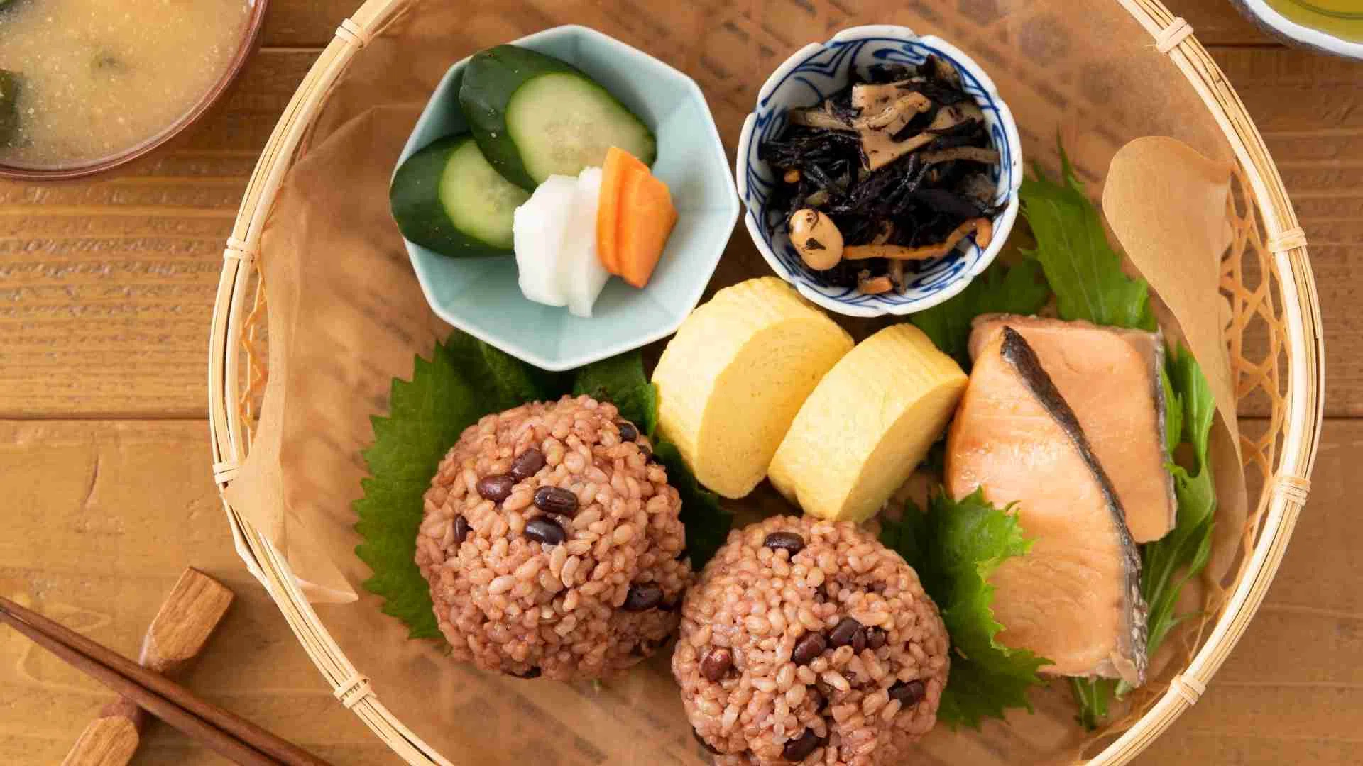Why Have the Japanese Valued Seasonal Plating? — The Aesthetic Sense of ...
