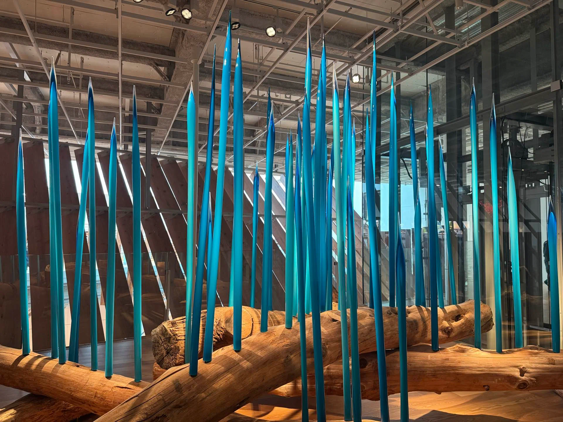 The Toyama trip I was looking forward to, starting with the Glass Art ...