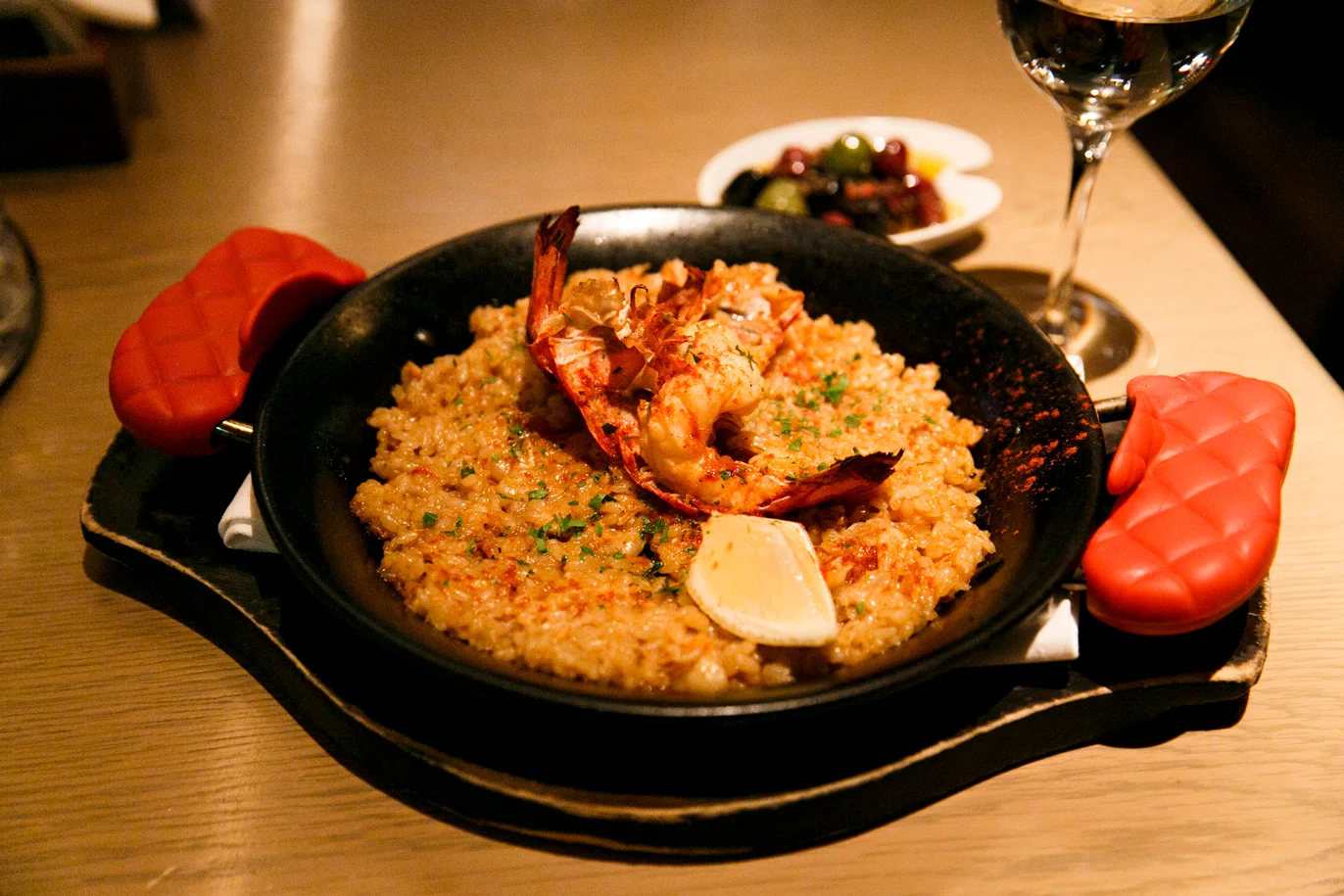 Become someone who knows 'stylish restaurants,' not just 'expensive ...