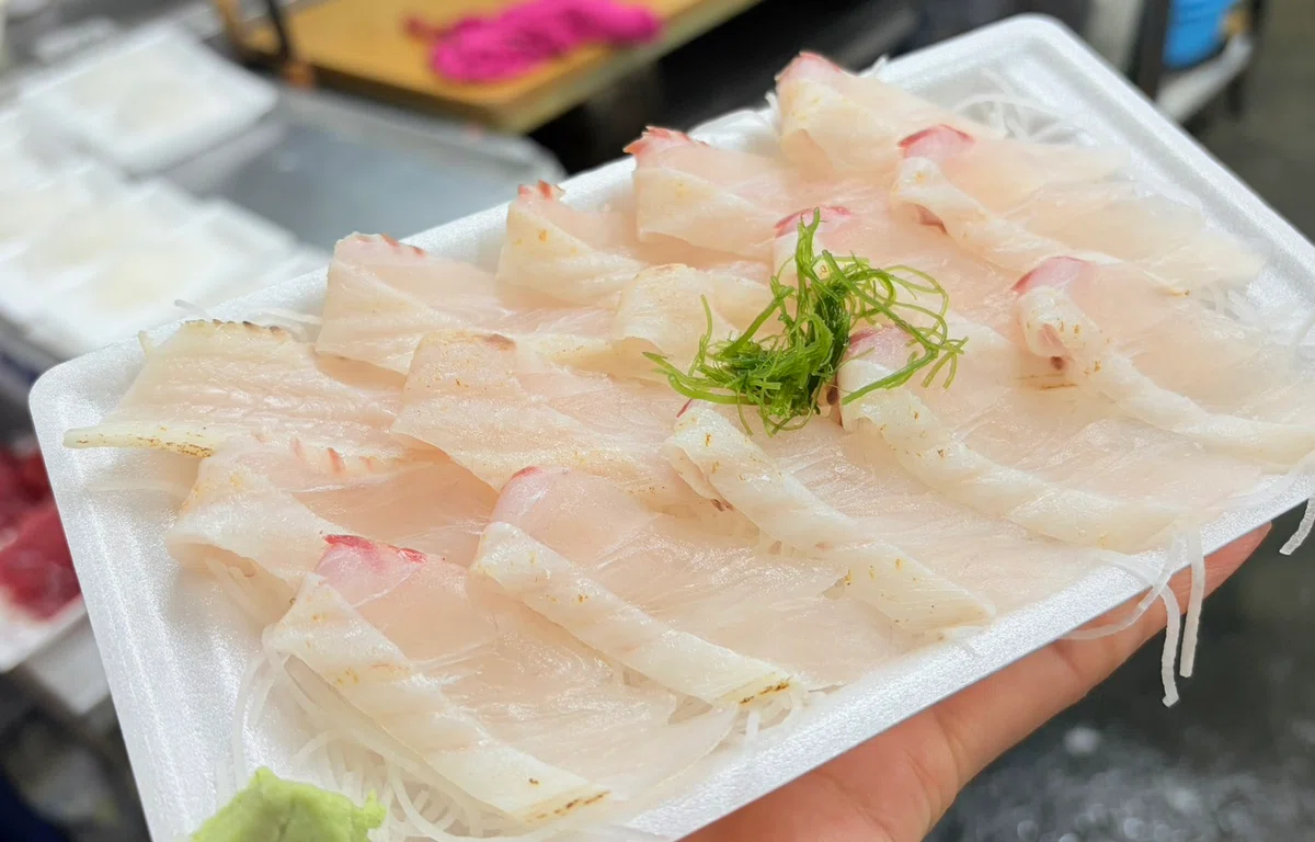 [October 9] Today's Sasue! We have received fresh cut fillets of line ...
