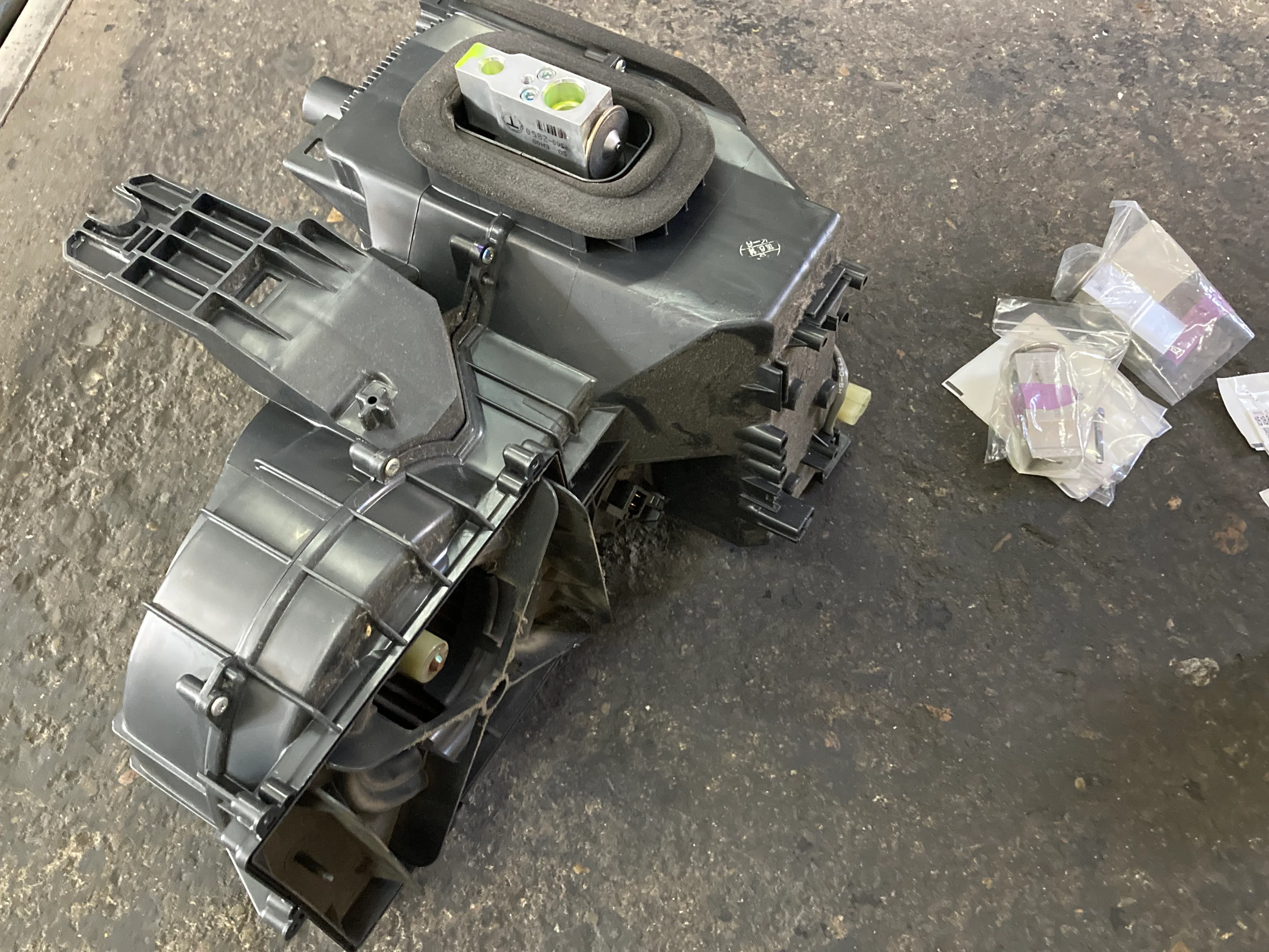 [Blog Update] Thoughts on the Proper Amount of Compressor Oil for ...