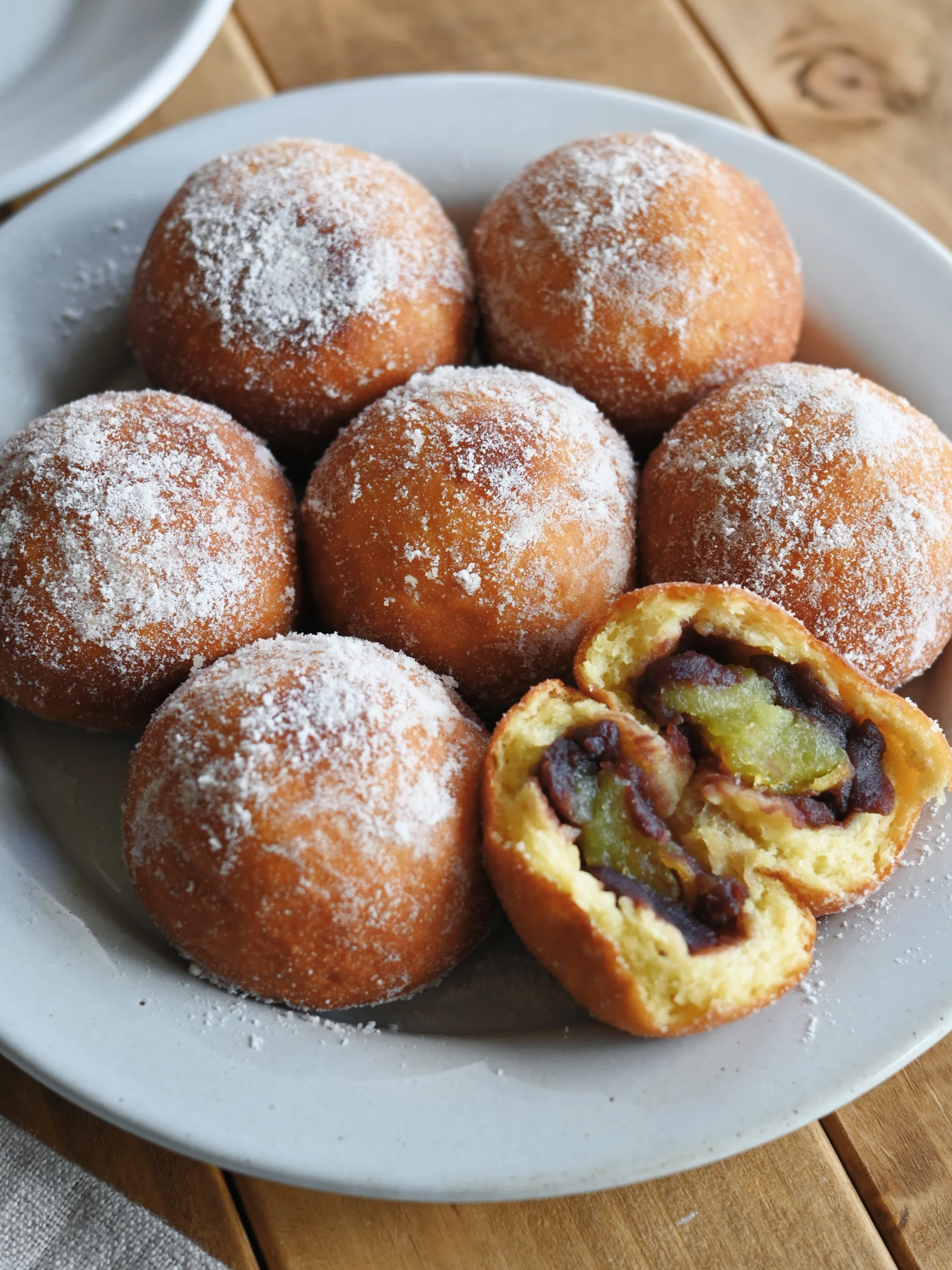 Fluffy and chewy. Rice flour baked sweet potato bean paste donuts｜えなりのレシピ
