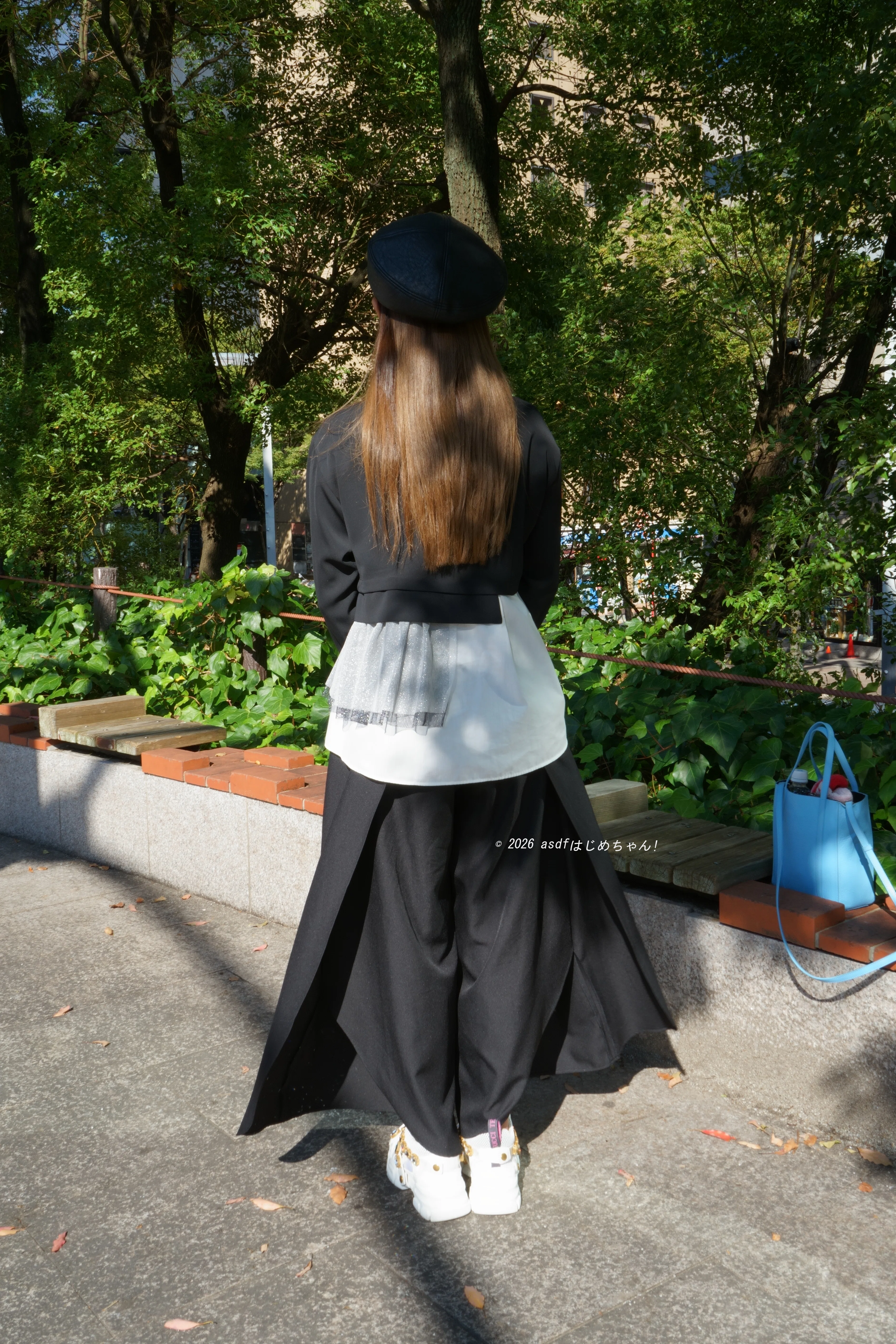 街撮り足裏写真 #003｜初めての素足撮影（洋服関係のお仕事）【21.5cm】｜asdfはじめちゃん！