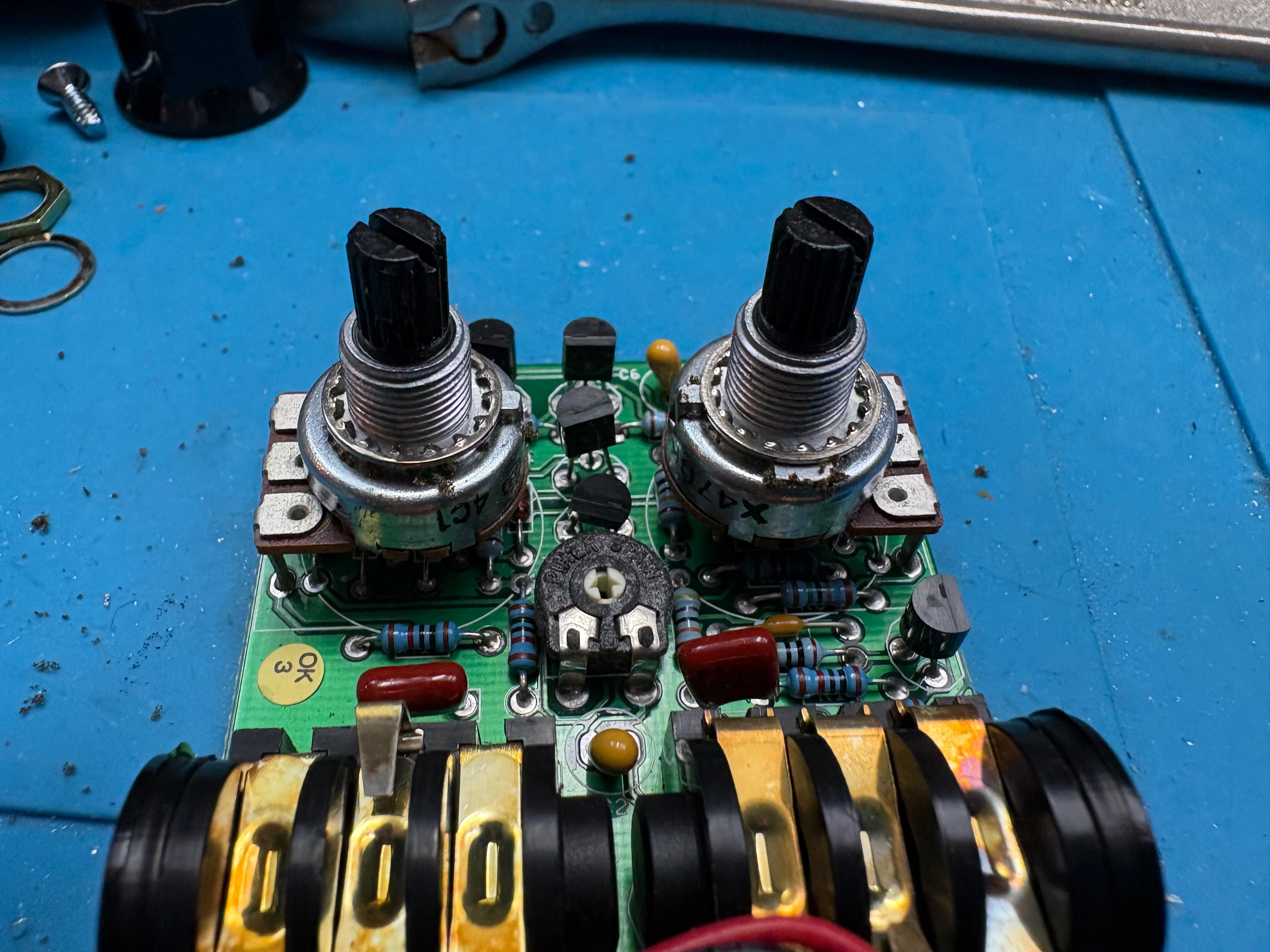 メンテナンス】MXR [dyna comp] BOSS [GE-7]｜ガリの除去｜音楽